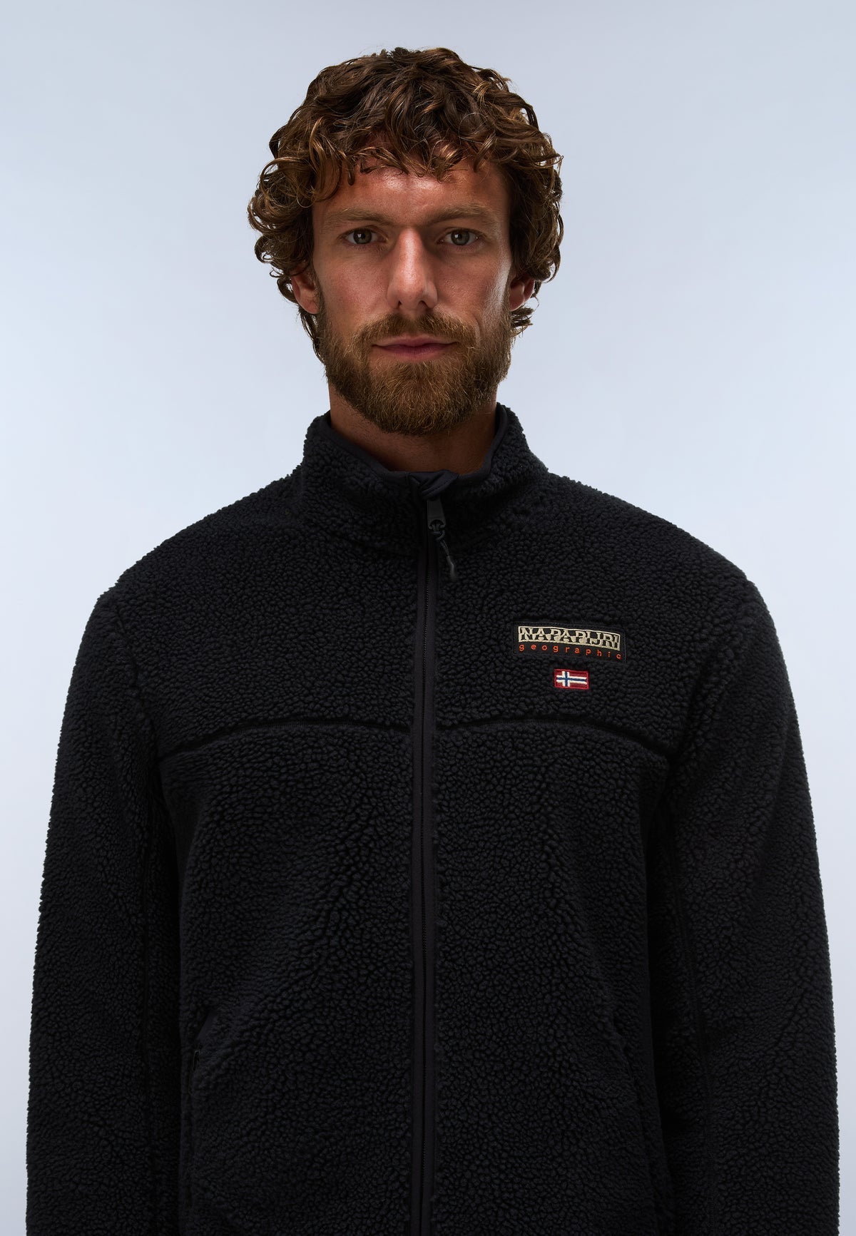 Men’s zip-up fleece jacket Napapijri Tynik
NP0A4IA9T TYNIK FZ 041 Black close up view