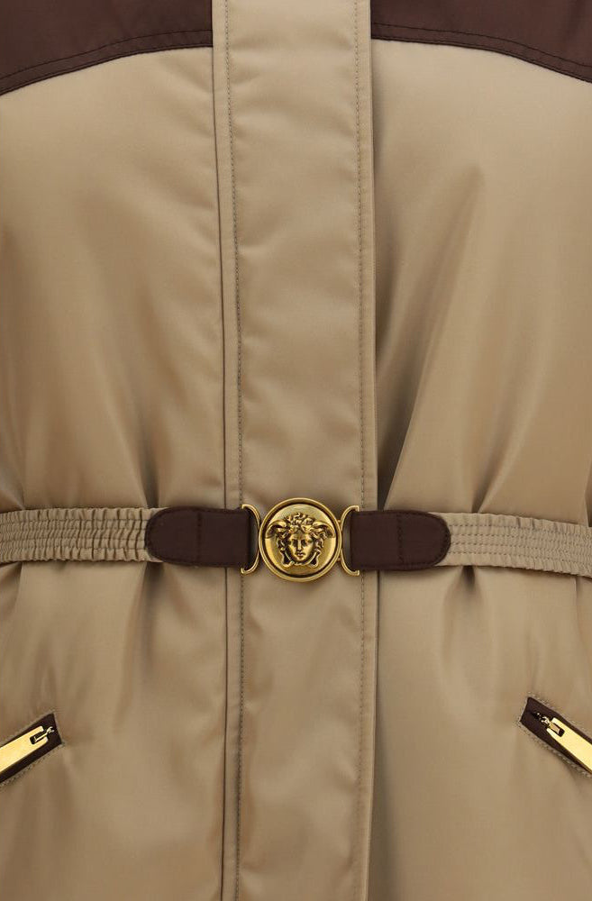 Дамско яке Women’s jacket Versace
10270091A187822NG10 Beige / Brown detail view