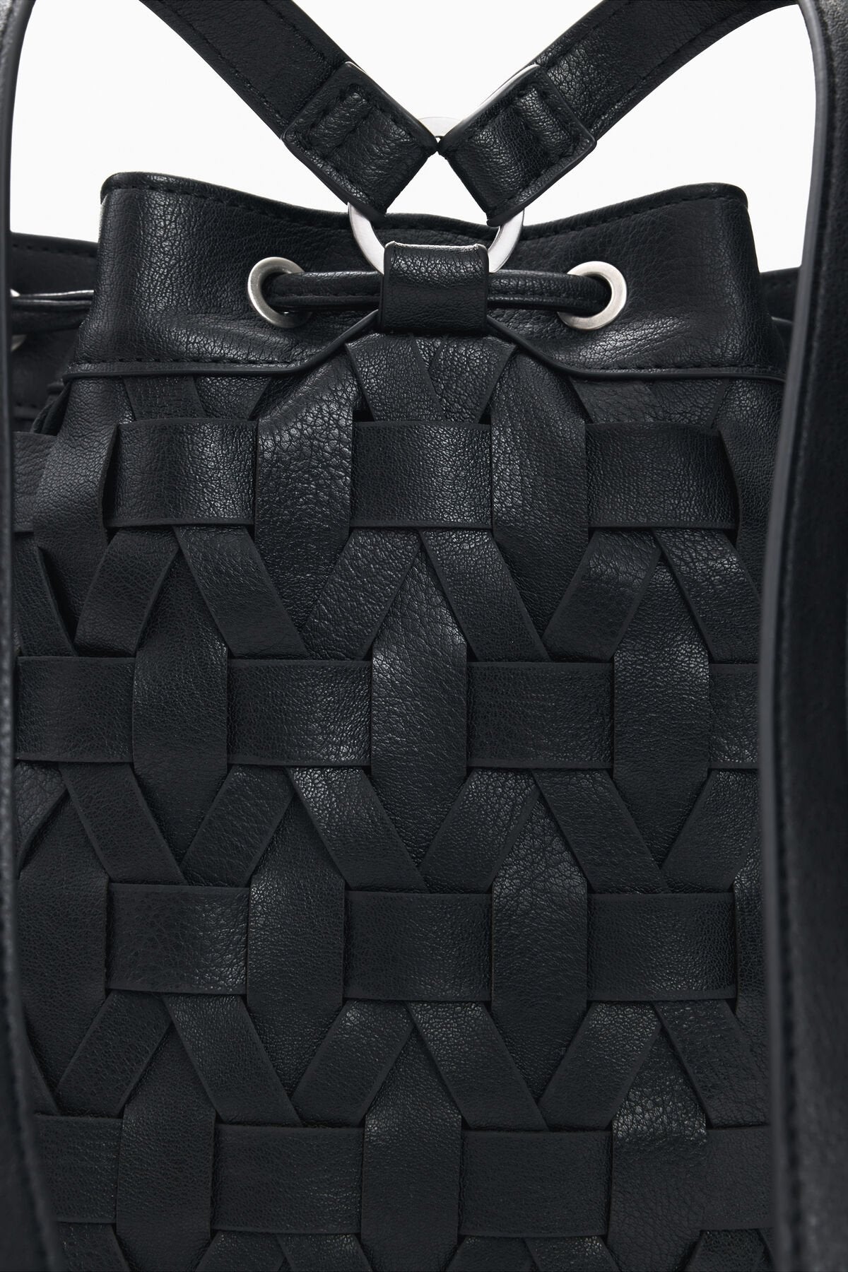 Дамска раница Women’s rucksack Desigual
26SAKP132000 Black close up view