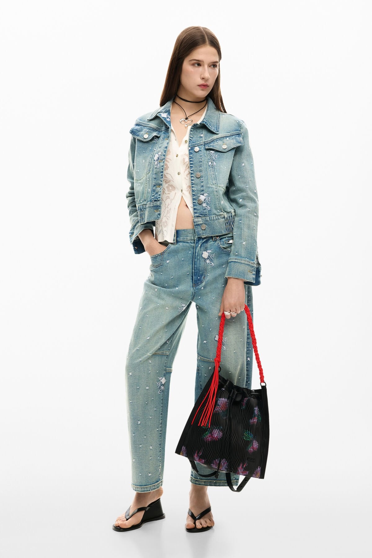 Дамска раница Women’s rucksack Desigual
26SAKP28 2000 head to toe view