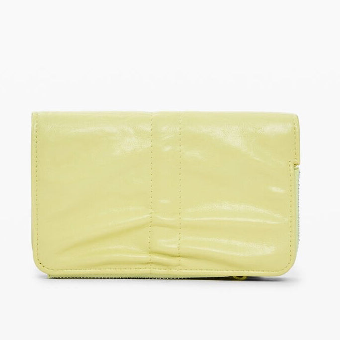 Дамско портмоне Women’s wallet Desigual
26SAYP13 4013 Yellow back view