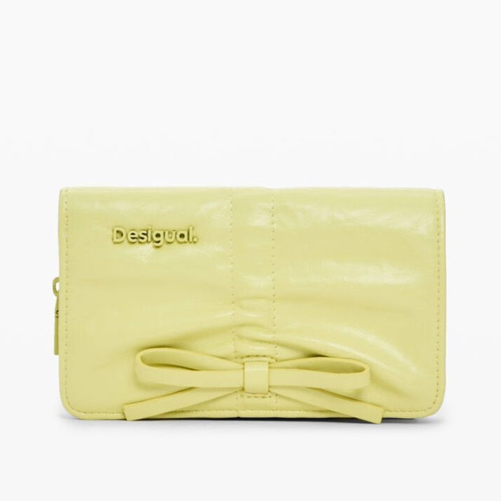 Дамско портмоне Women’s wallet Desigual
26SAYP13 4013 Yellow front view