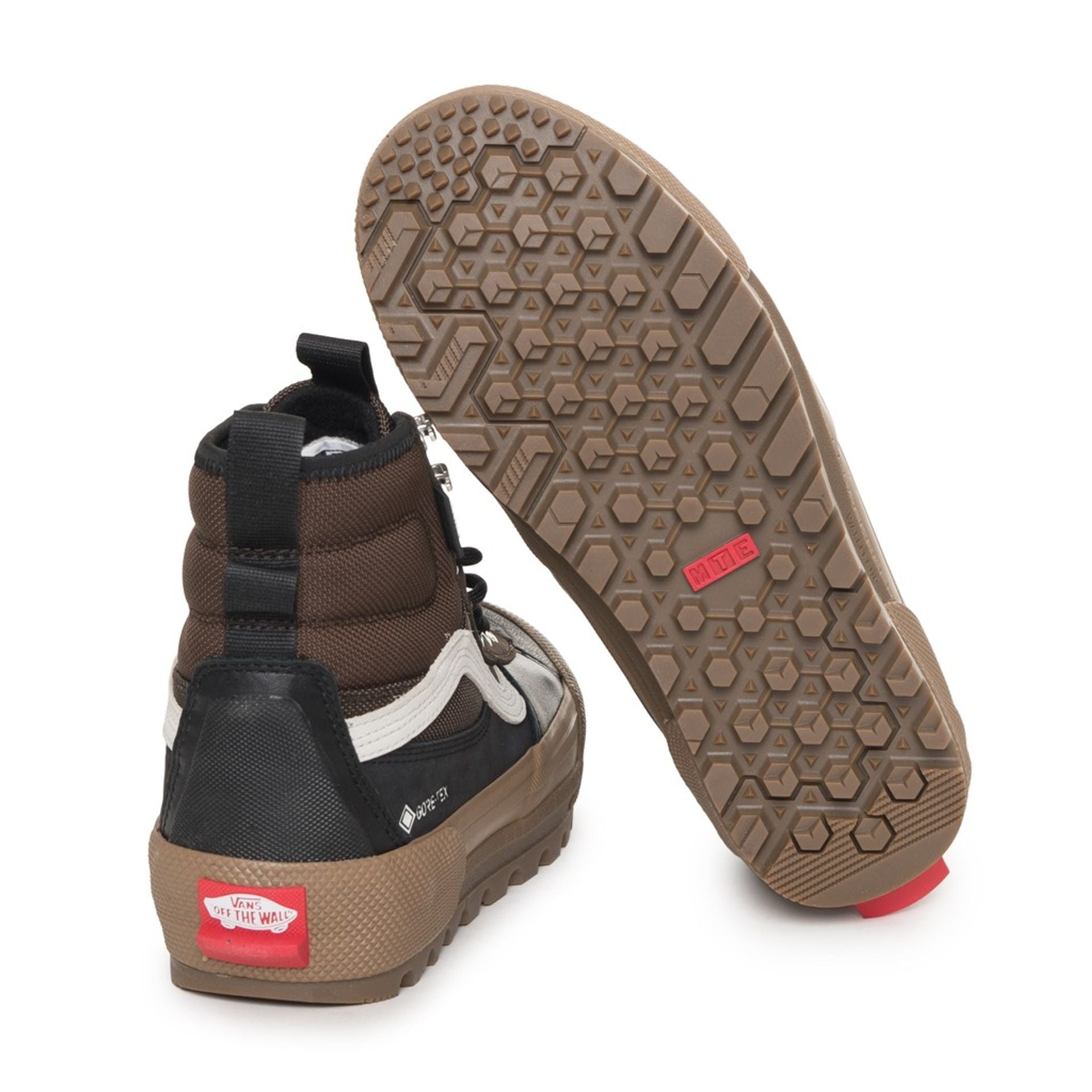 Дамски кецове Women’s high Gore-Tex sneakers Vans VN0A5I114AR1 VN4AR outsole view
