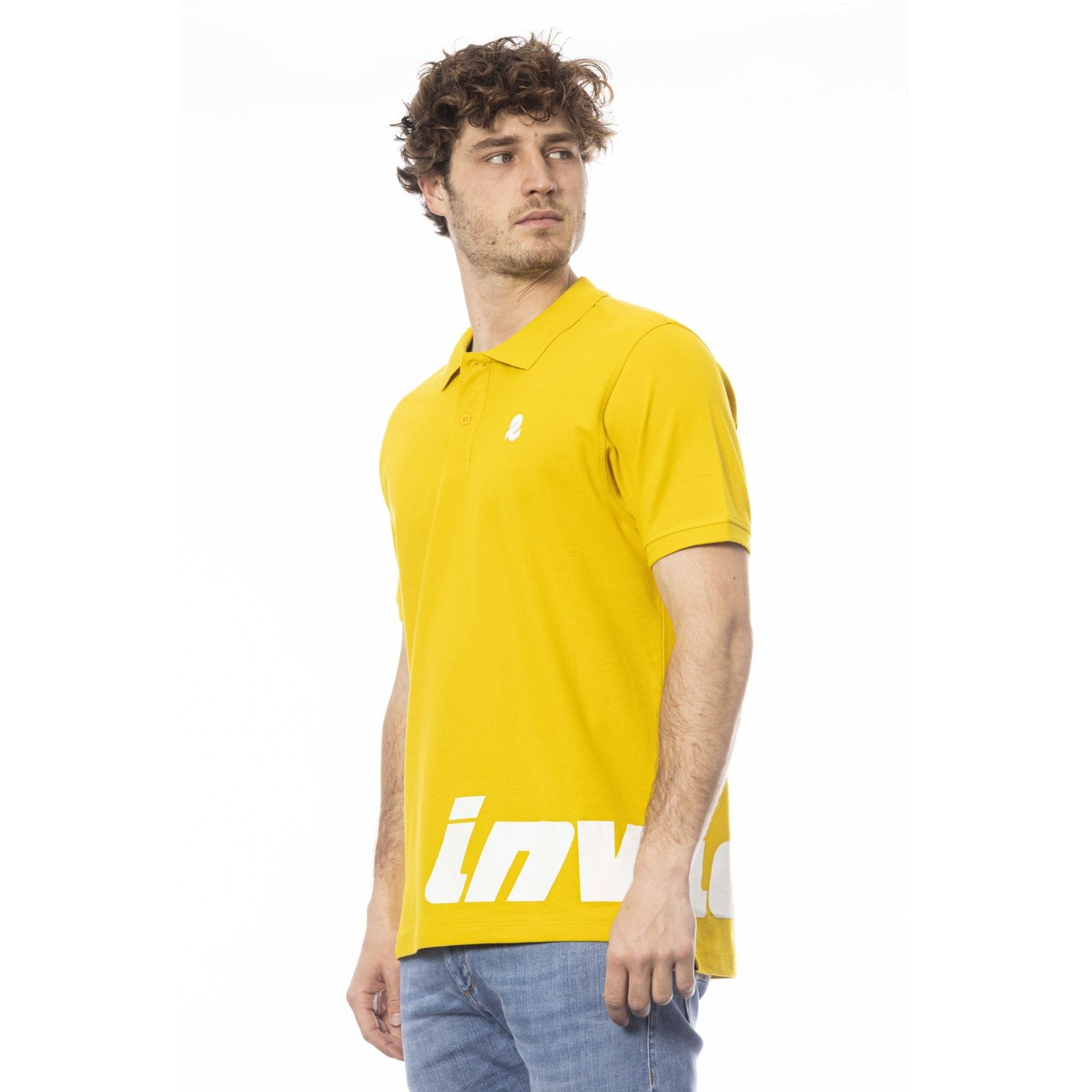 Мъжка поло тениска в жълто Men’s polo shirt Invicta in Yellow 4452282U 2GIALLO Angled view