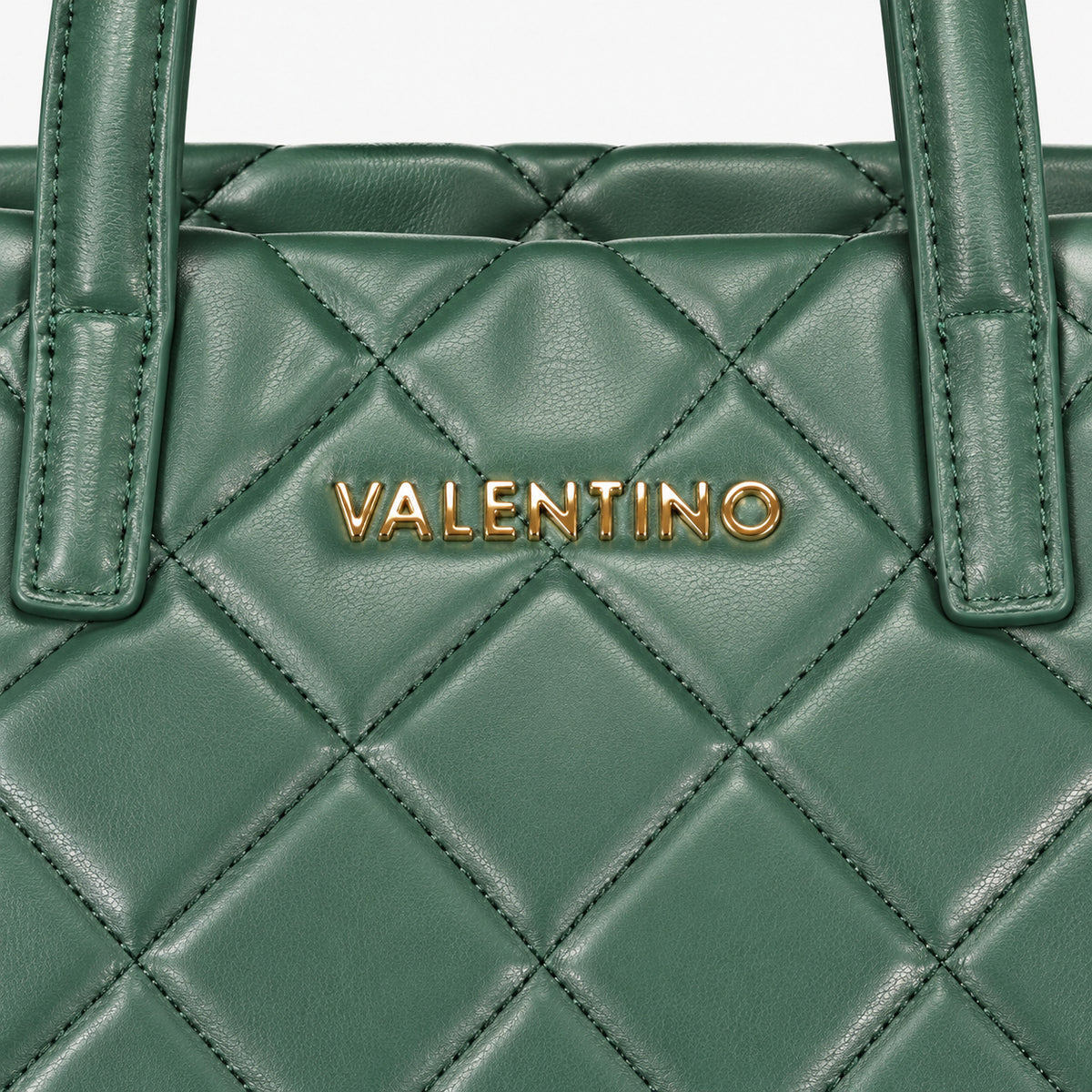 Women's handbag Mario Valentino Ocarina VBS3KK36R logo and texture detail view