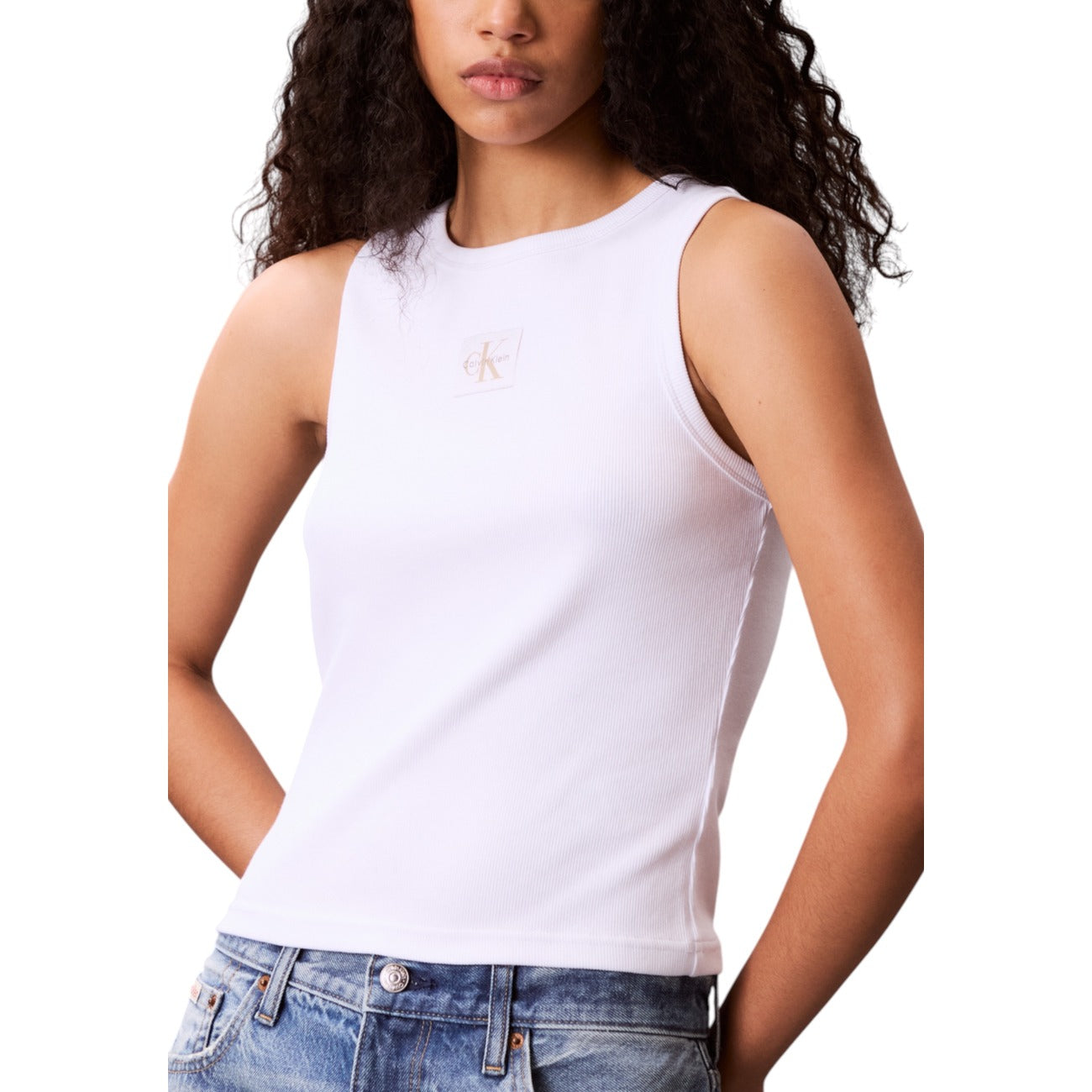 Дамски бял топ Calvin Klein Jeans Women Top LV047C201G YAA Close-Up