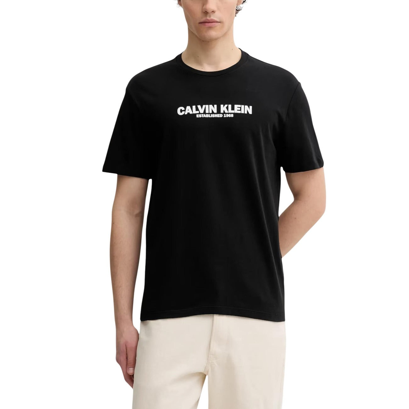 Мъжка черна тениска Calvin Klein Men T-shirt LV04RE820G Front View