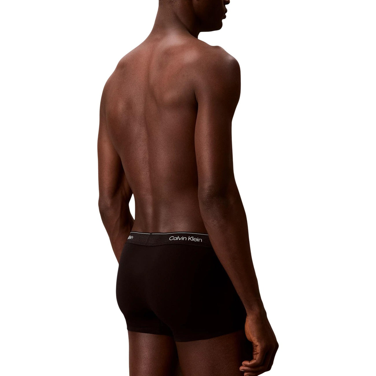 Мъжки боксерки Calvin Klein Men 3-Pack Boxers LV00NB4575 UB1 Back View