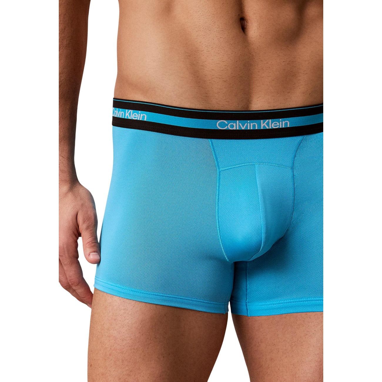 Мъжки боксерки Calvin Klein Men 3-pack Boxers LV00NB4536 U2U Close-Up