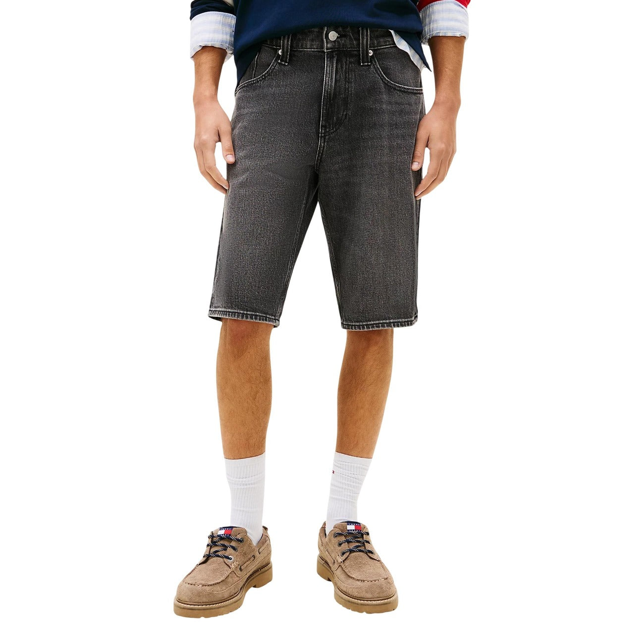 Мъжки къси панталони Tommy Hilfiger Jeans DM0DM22976 1BZ Men Shorts Front View