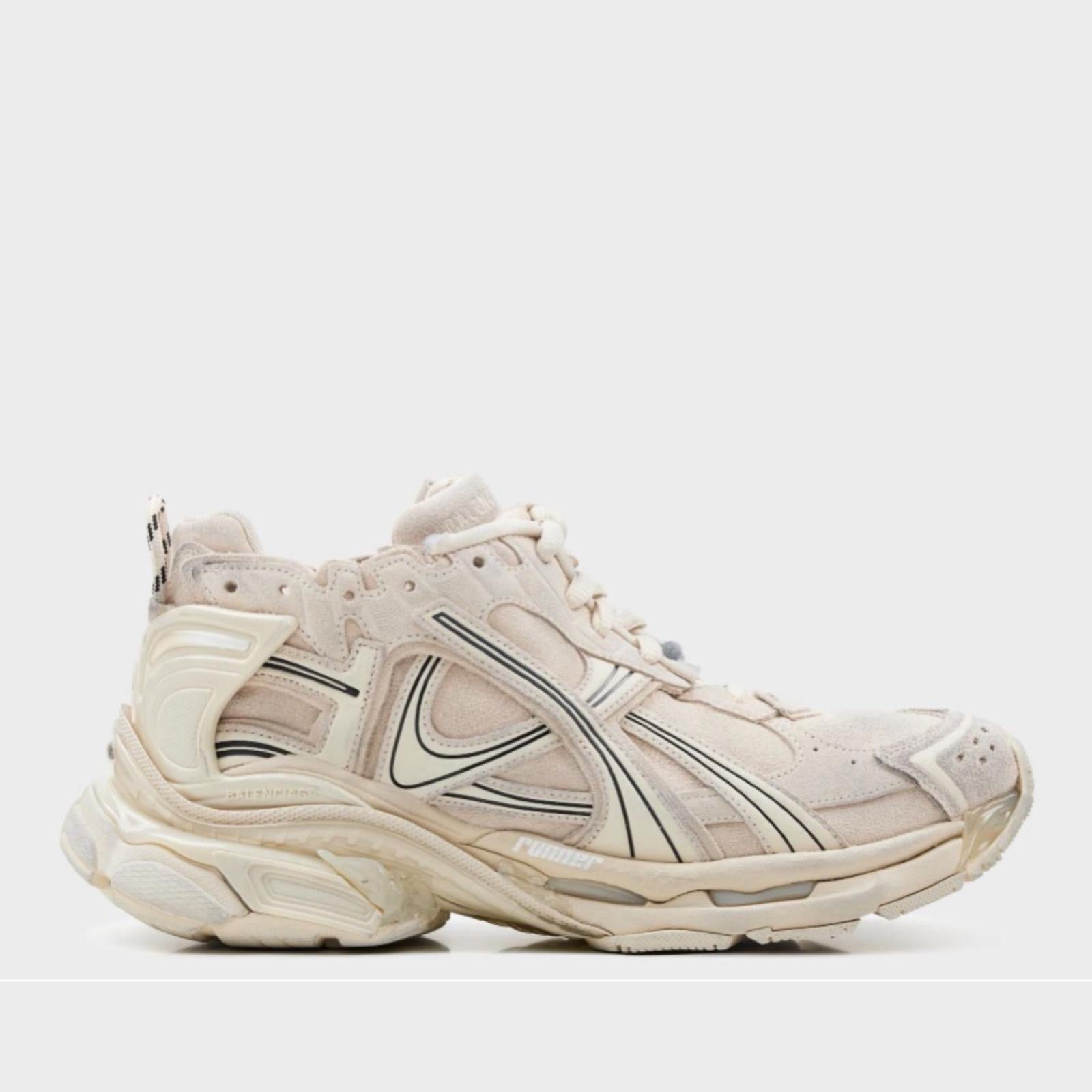 Balenciaga Runner Men Sneakers Lateral View