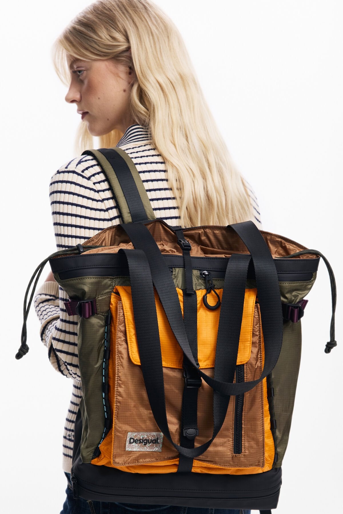 Дамска раница Women’s rucksack Desigual 25WAKY09 4002 Olive Green and Orange lifestyle back view