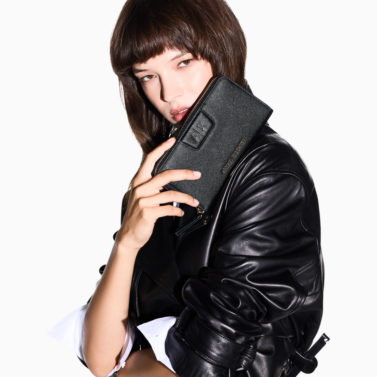 Дамско портмоне Armani Exchange Women Wallet XW000359 AF26570 UC001 Model View