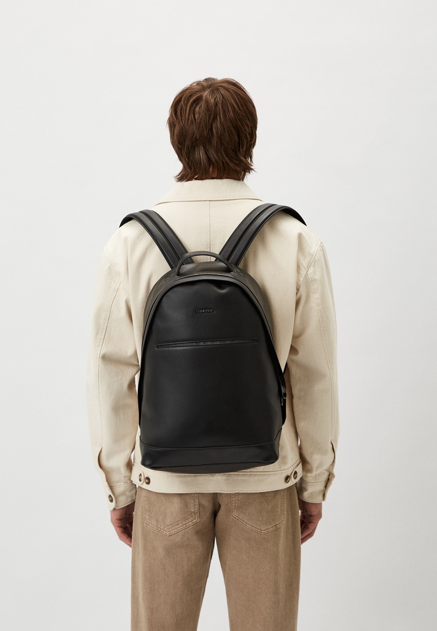 Мъжка раница Men’s rucksack Calvin Klein
K50K511212 Black lifestyle view