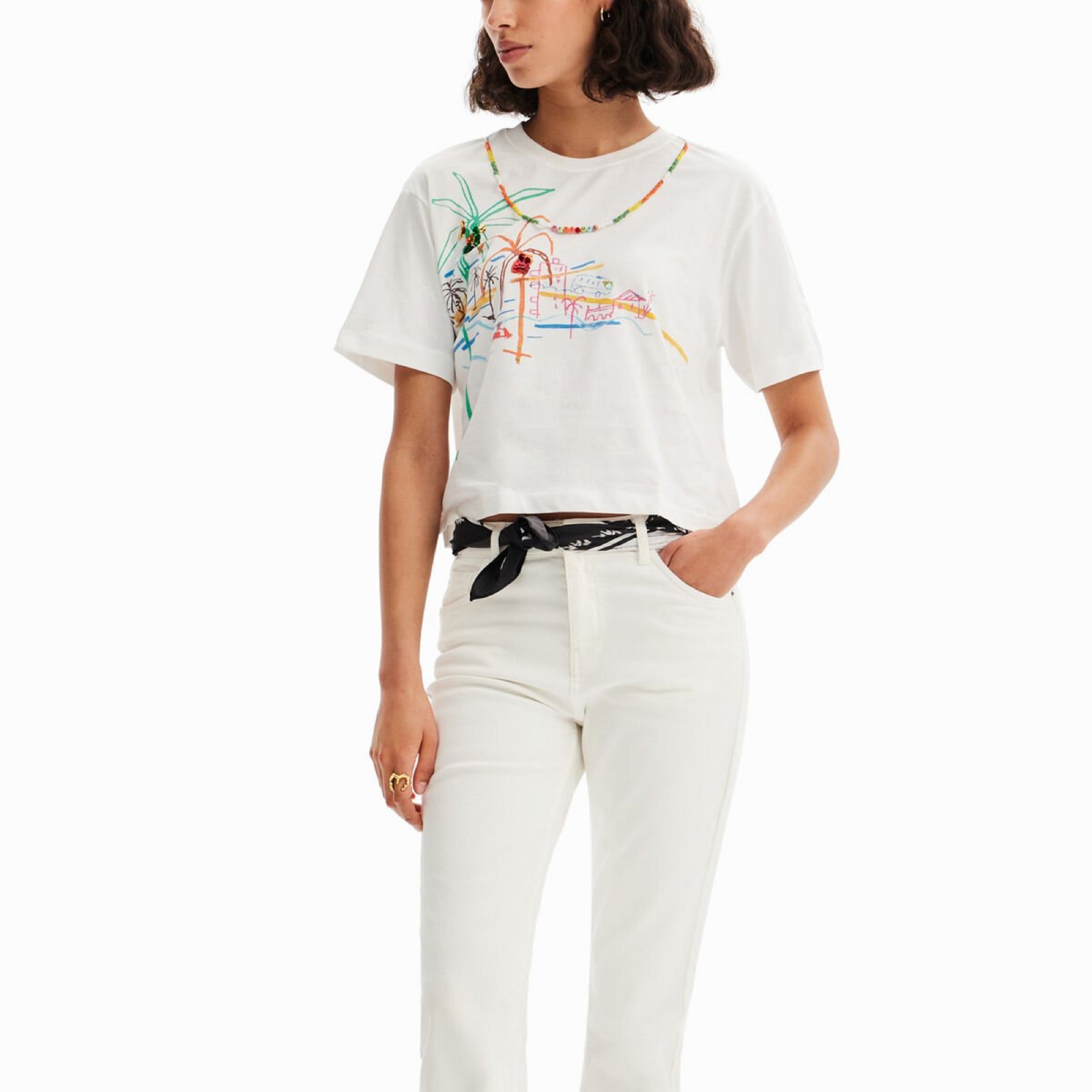 Дамска бяла тениска Desigual 23SWTKCC