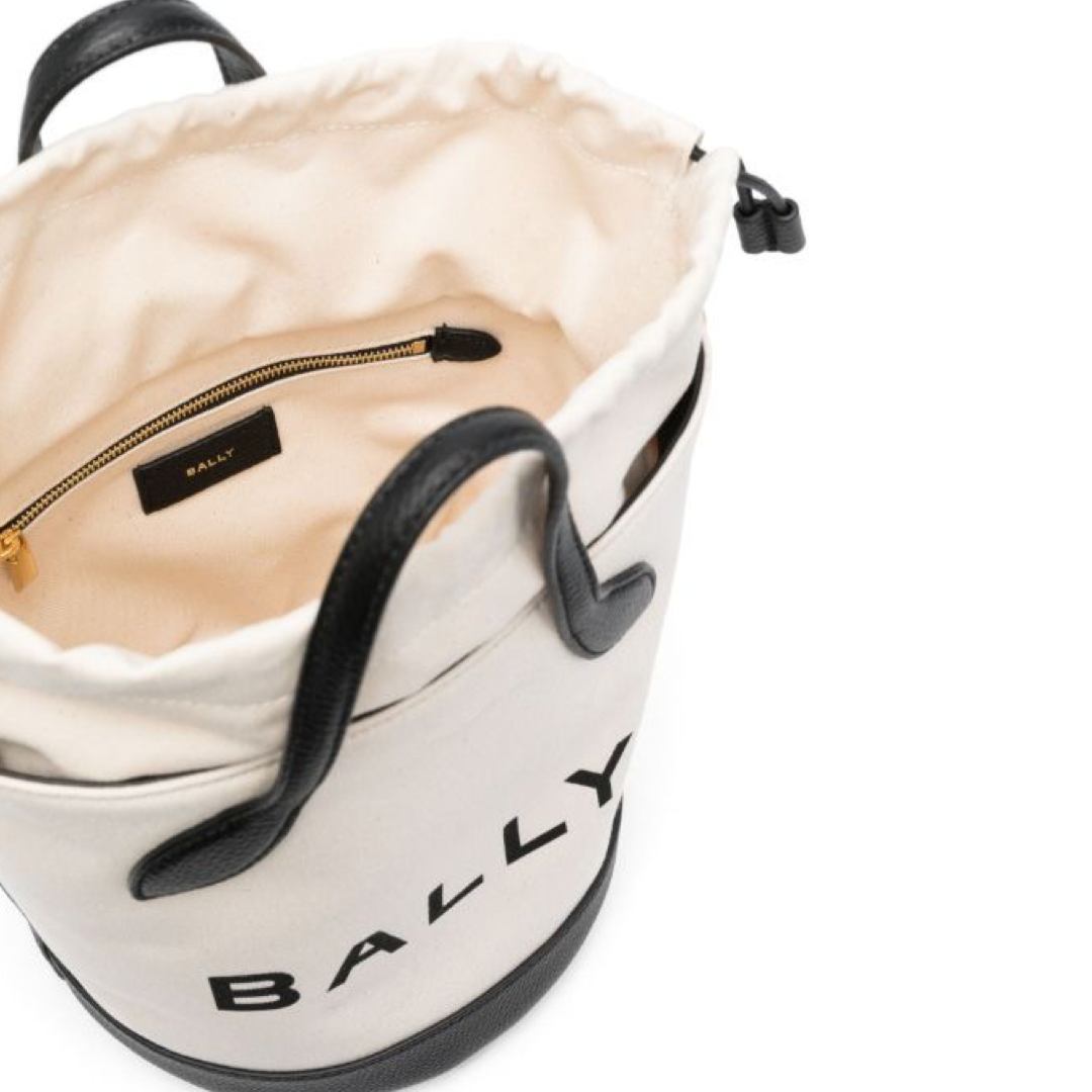 Дамска чанта Bally Elegant Monogram Bucket Bag in Black & White