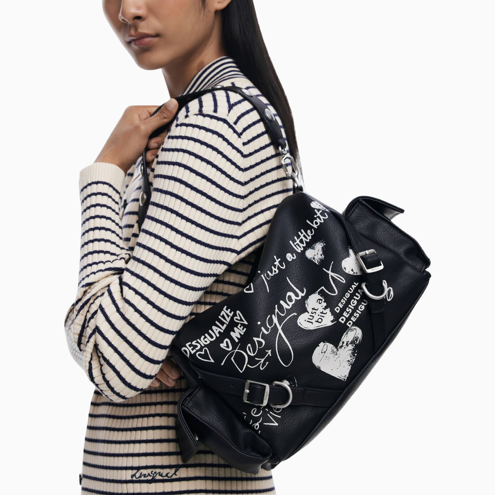 Дамска чанта Women’s handbag Desigual
25WAXPA6 2000 Black lifestyle view