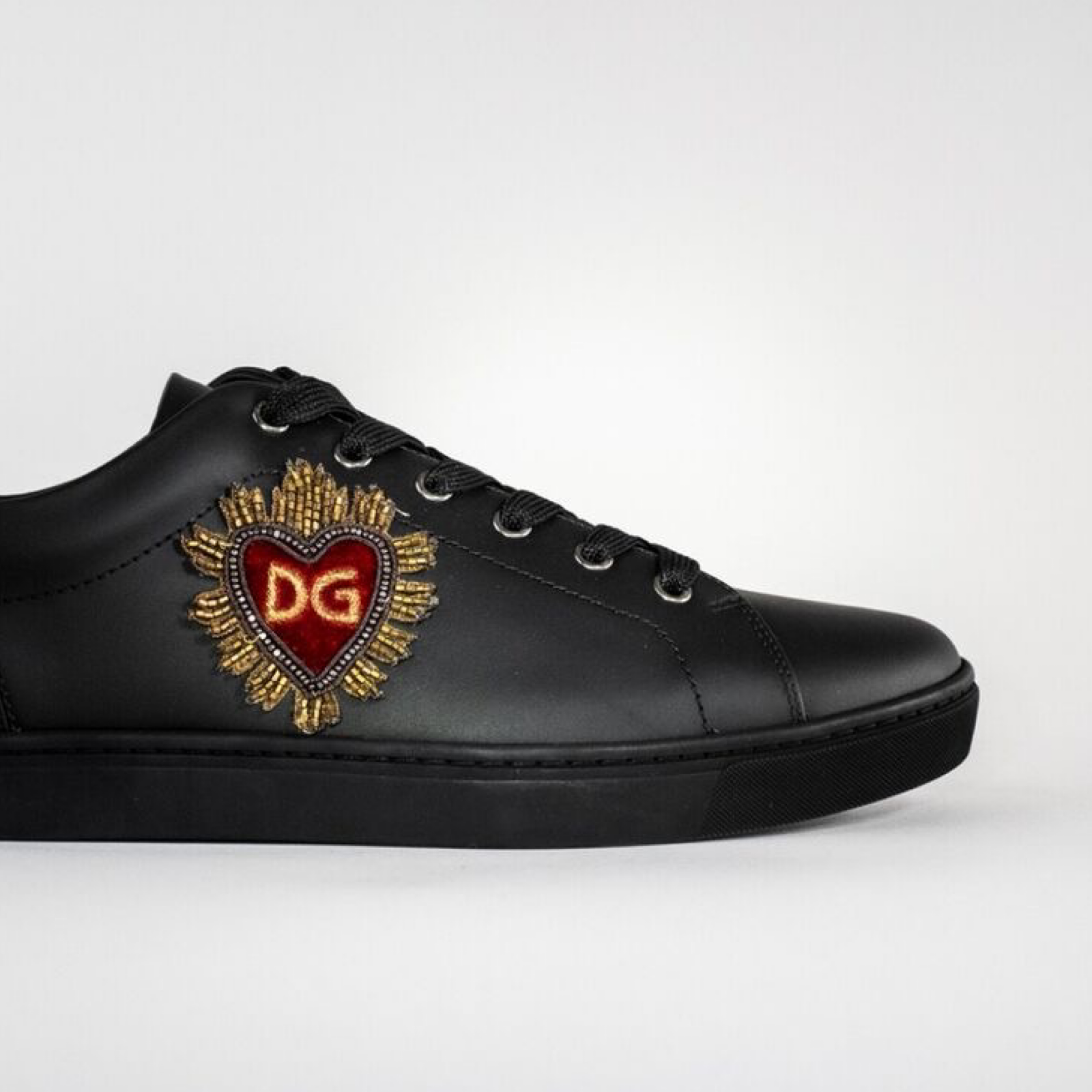 Мъжки черни кецове Dolce & Gabbana London Sacred Heart Men Sneakers CS1640 B5339