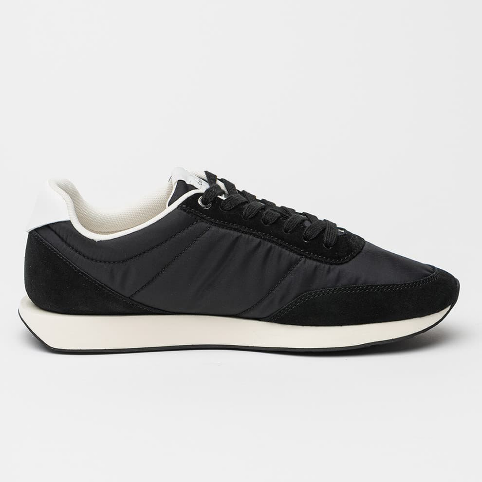 Мъжки маратонки Calvin Klein Retro Runner Men Sneakers YM0YM001361 0GM Medial View