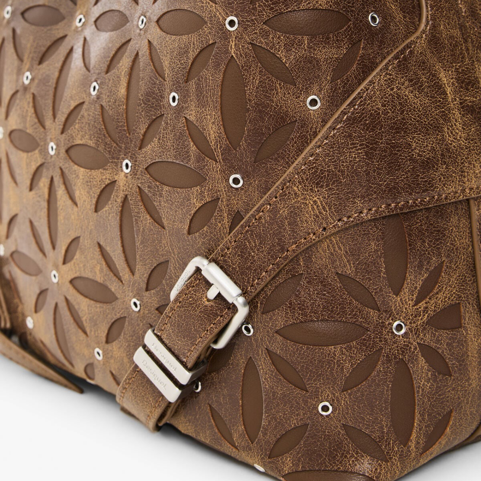 Дамска раница Desigual Women Backpack 26WAKP32 6064 Close-Up