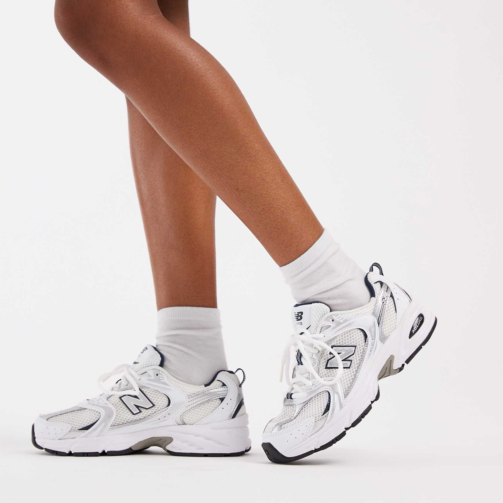 Дамски маратонки New Balance 530 Women Sneakers MR530SG Front View