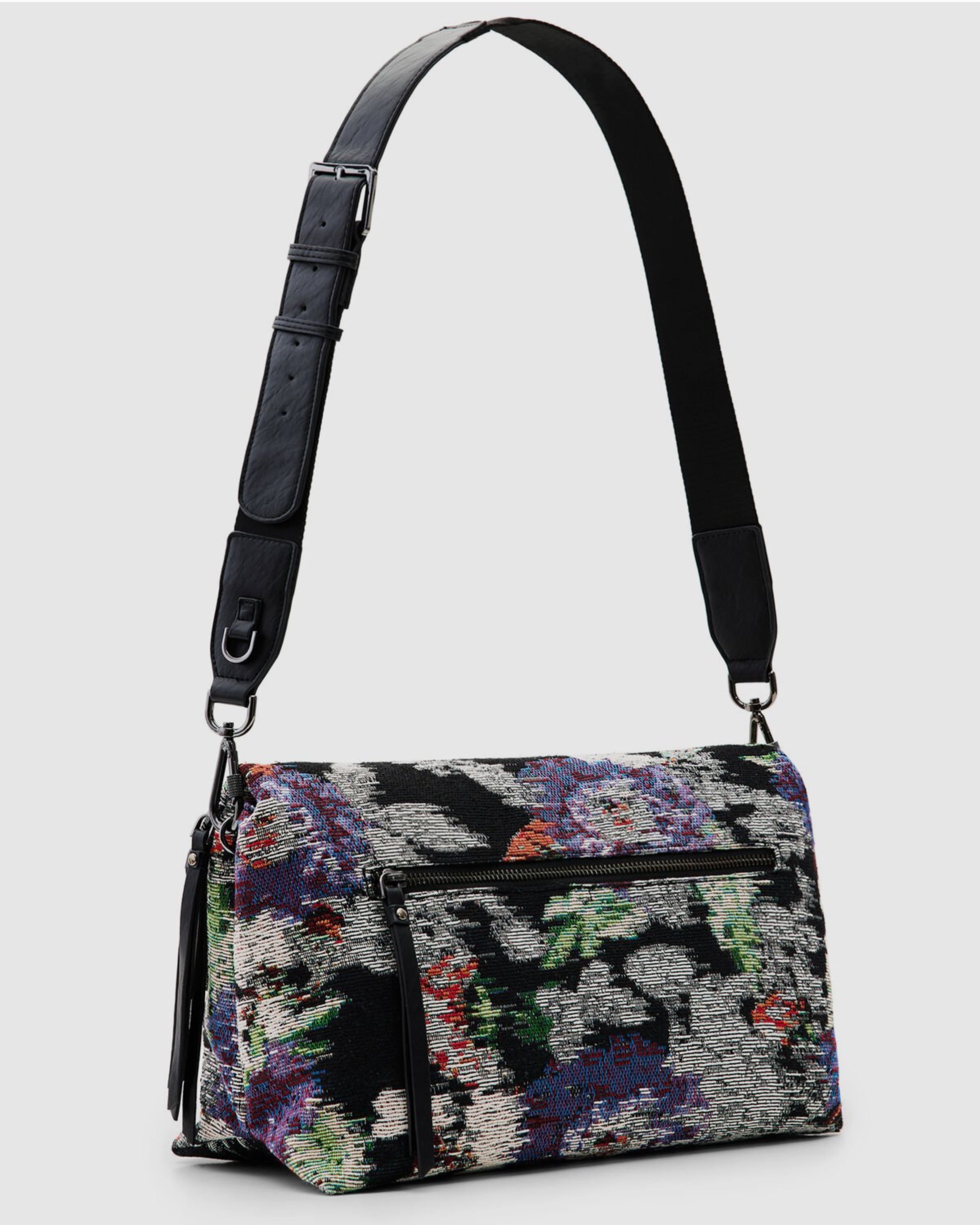 Дамска чанта Desigual maxi crossbody bag with flap 22WAXA039019U