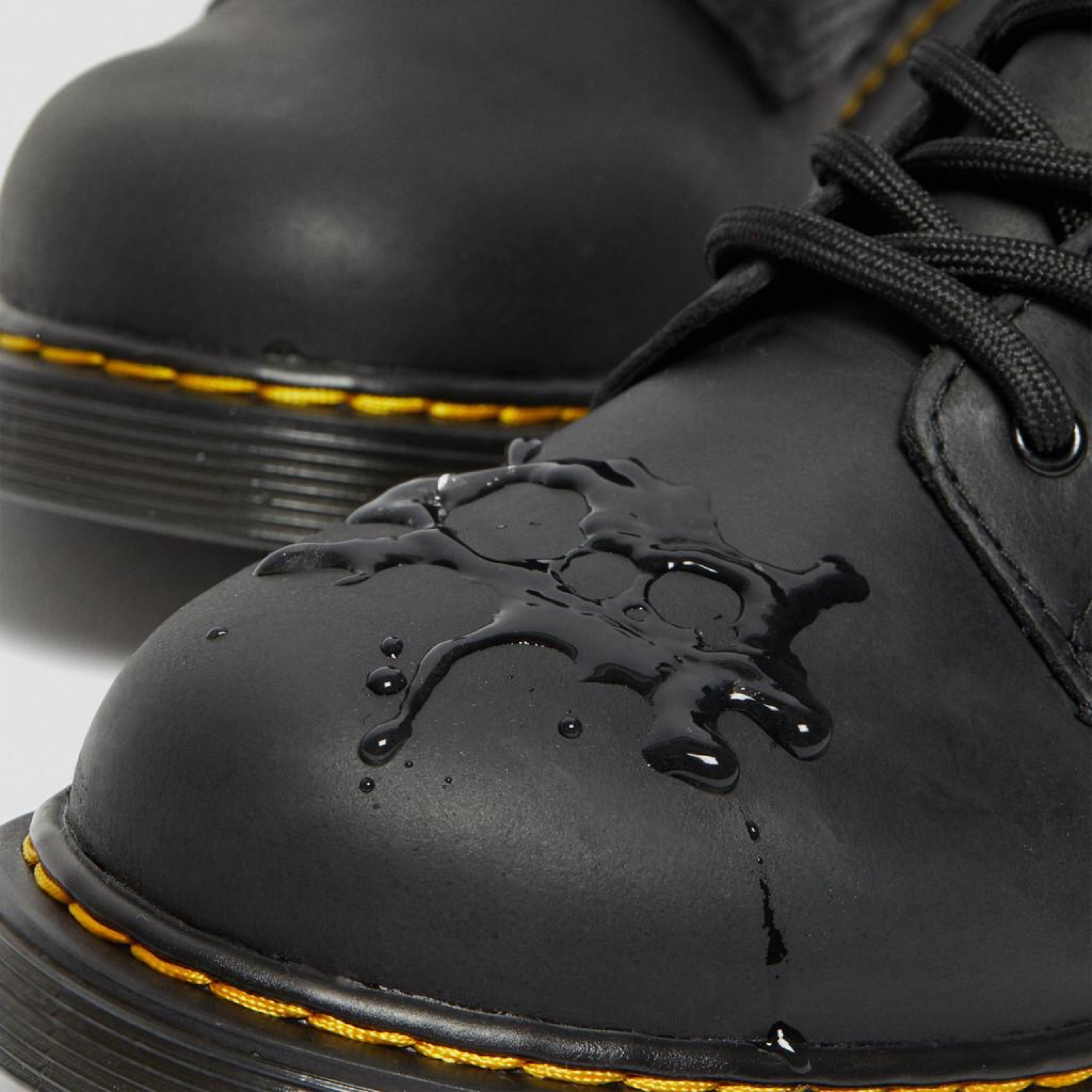 Дамски обувки Dr. Martens Women Boots 1460 Y Close-Up