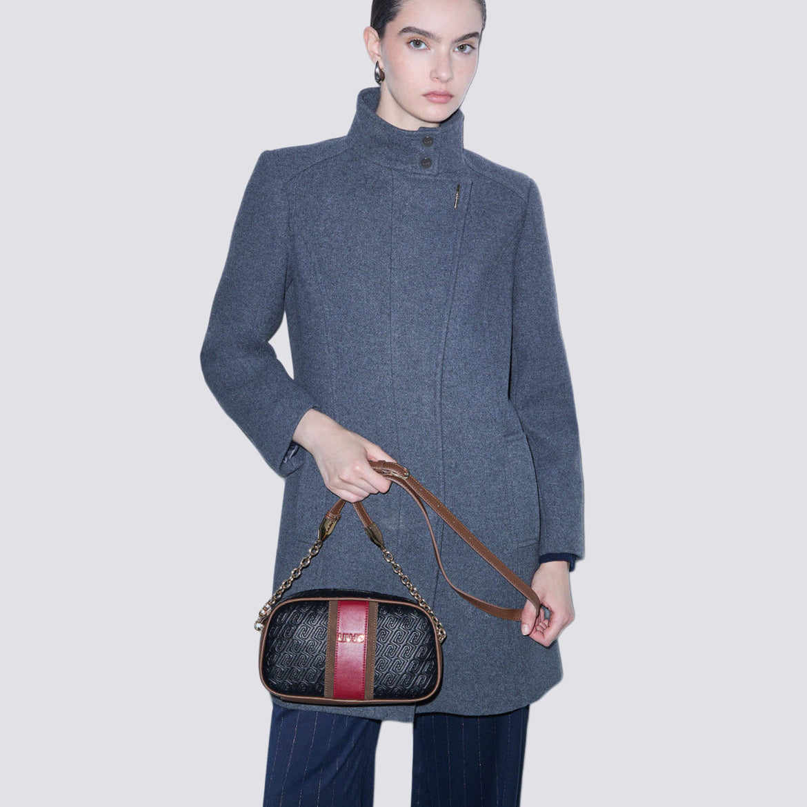 Дамска чанта Liu Jo women’s crossbody bag AF6106E1141 22222 Model view