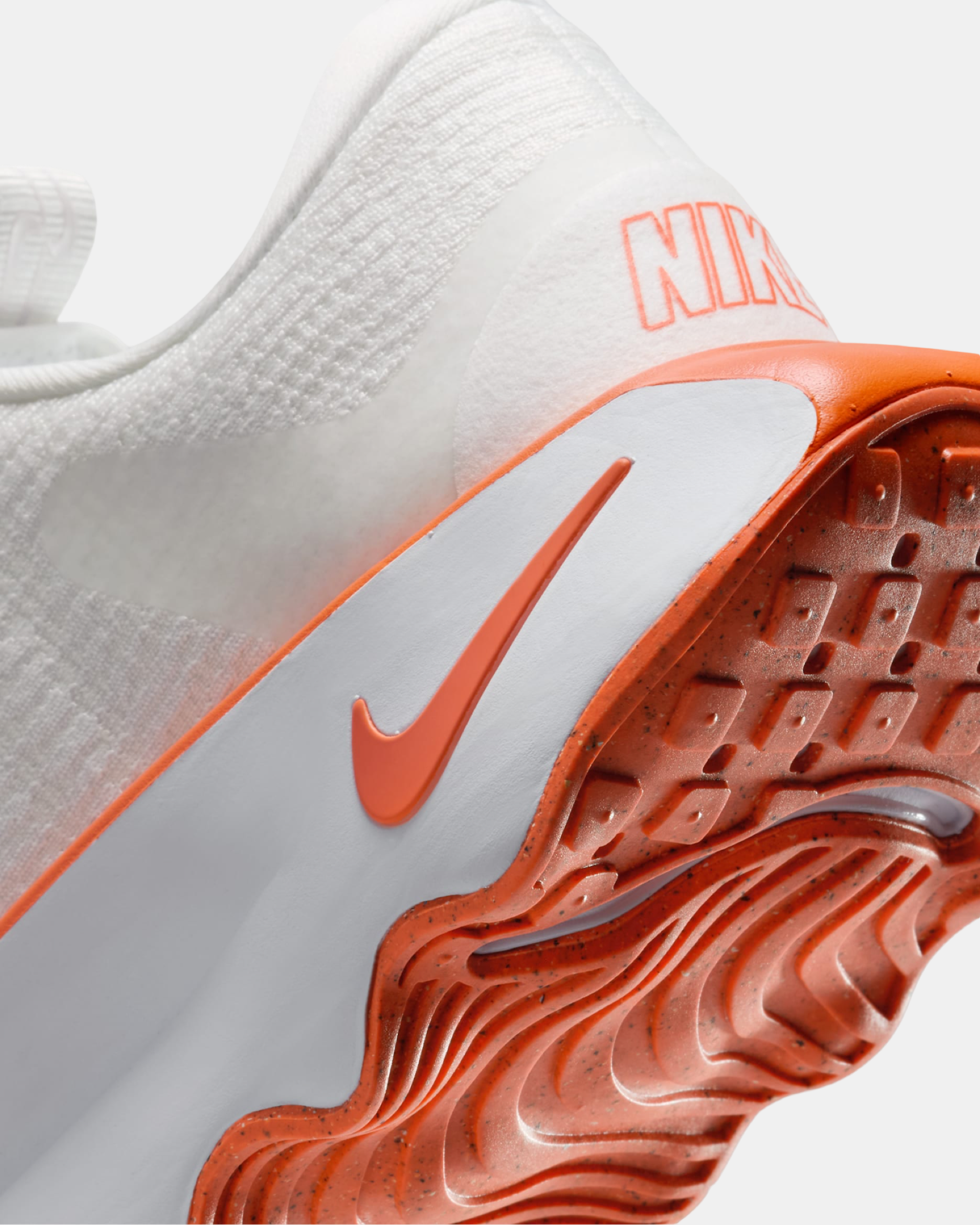 Дамски бели маратонки Nike Motiva Women Sneakers DV1238-109 Close-Up