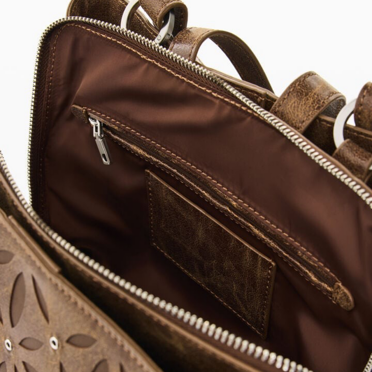Дамска раница Desigual Women Backpack 26WAKP32 6064 Inside View