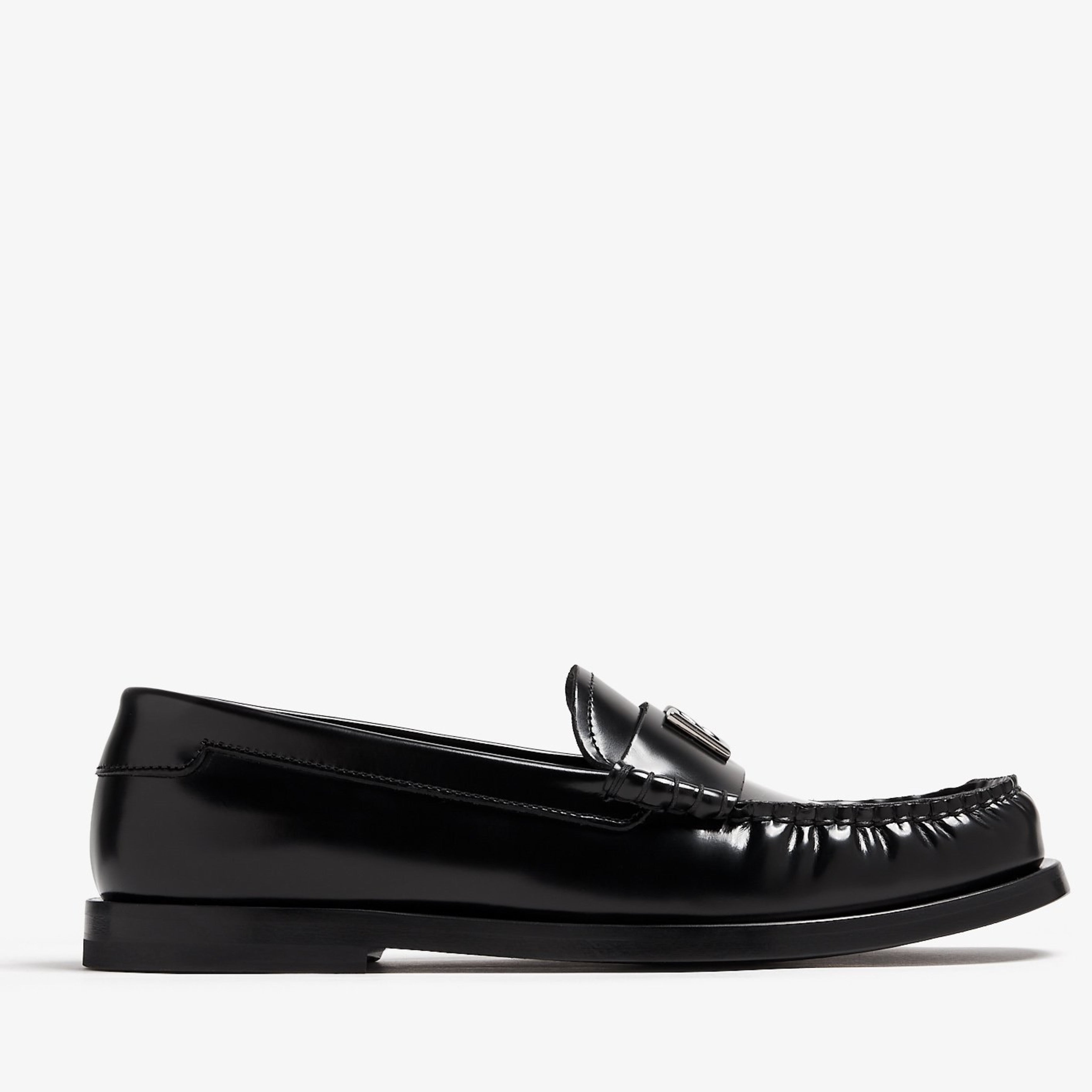 Дамски луксозни кожени мокасини в черно DOLCE & GABBANA Women’s Luxury Black Leather Classic Loafers
CM0074AQ23780999