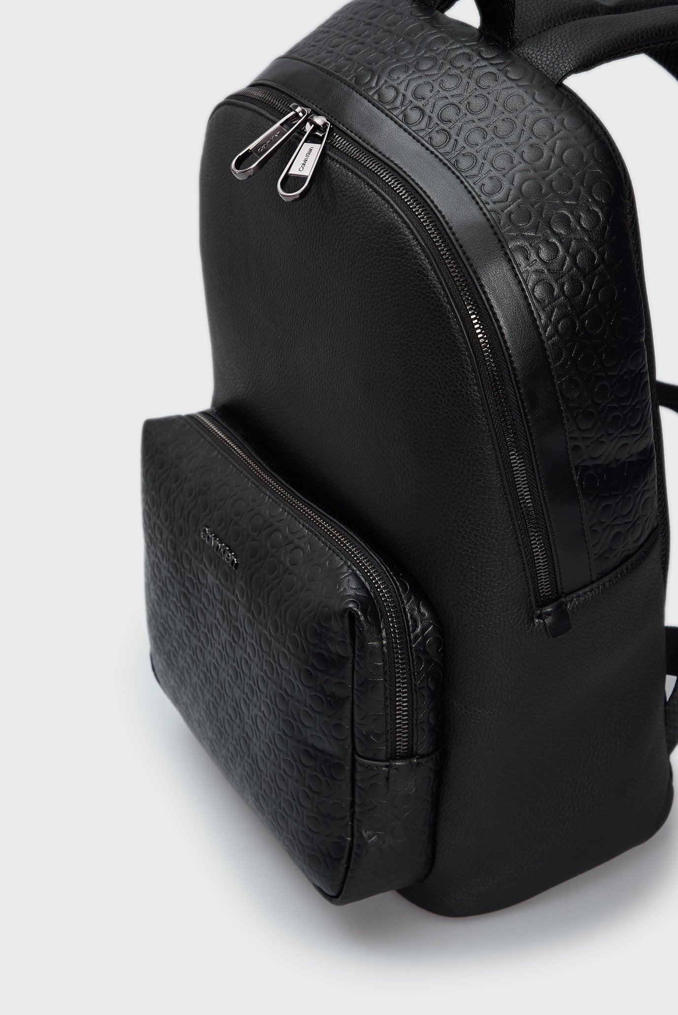 Мъжка раница Men’s rucksack Calvin Klein
K50K510514 Black top angled view