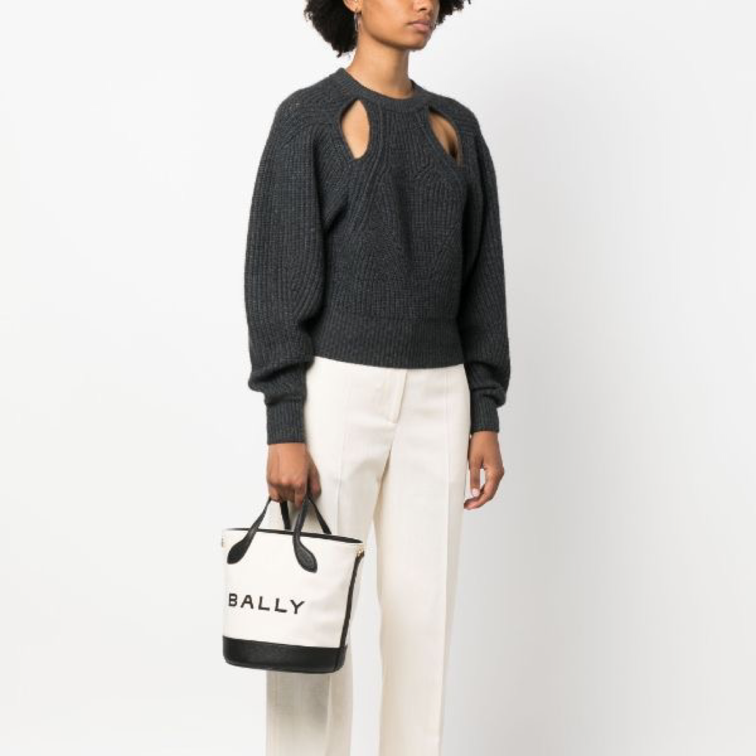 Дамска чанта Bally Elegant Monogram Bucket Bag in Black & White