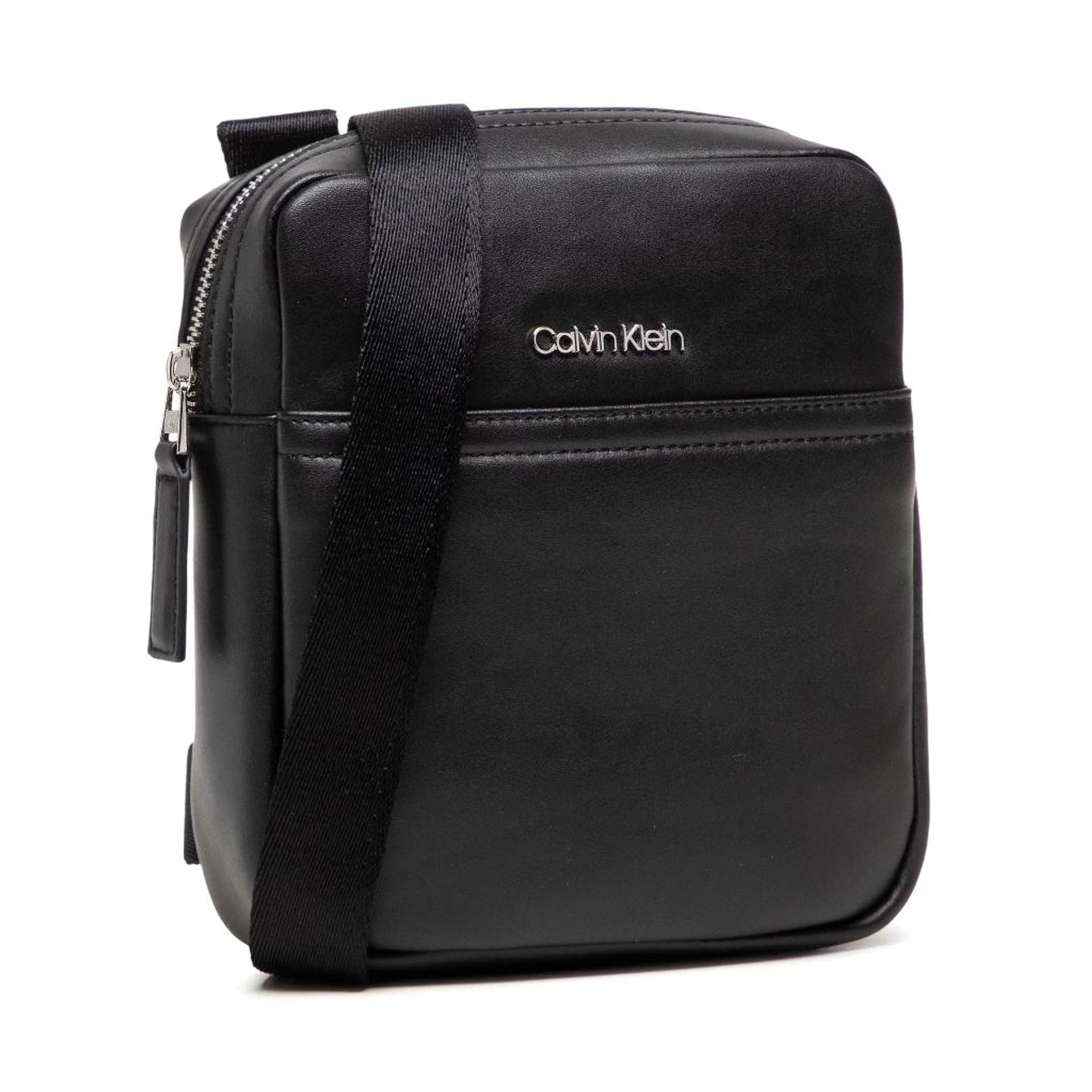 Мъжка чанта през рамо Calvin Klein K50K509228 Черна