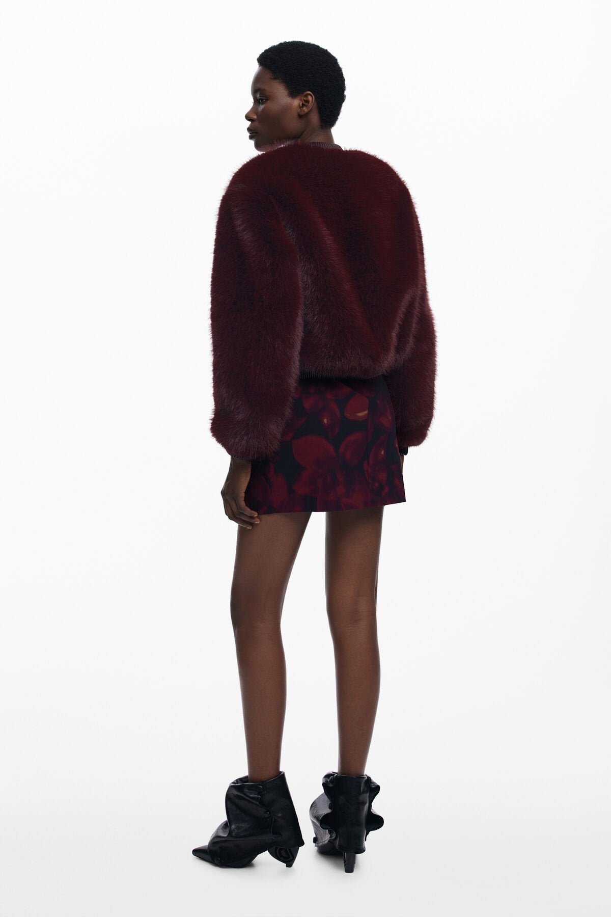 Мъжко яке Women’s jacket Desigual
25WWEW67 3006 Red back view