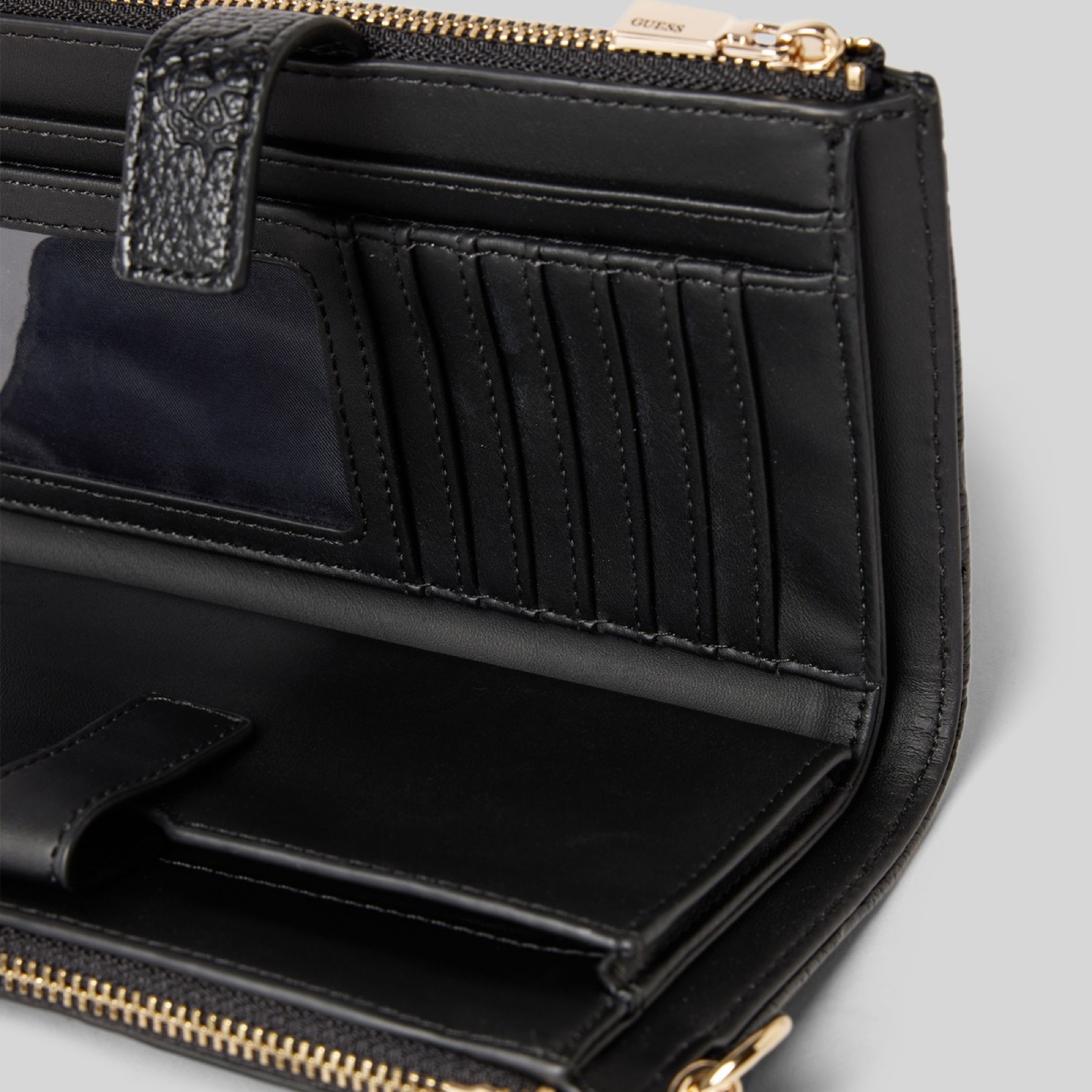 Дамско клъч портмоне Guess Women Wallet SWPD98 88157 Inside View