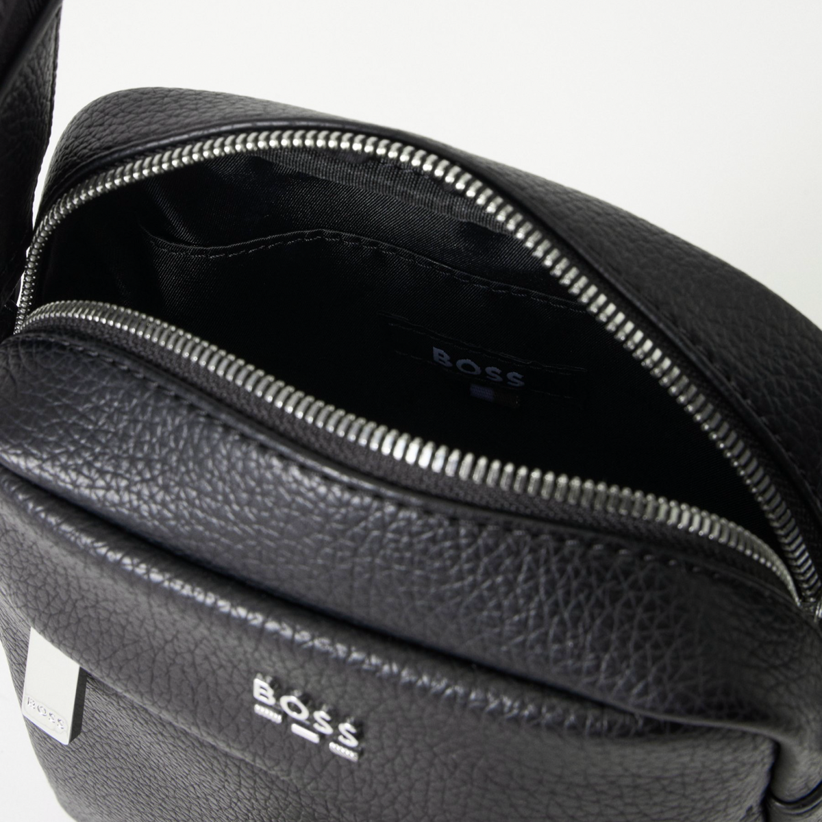Мъжка чанта Boss Men Bag 50572882 001 Inside View