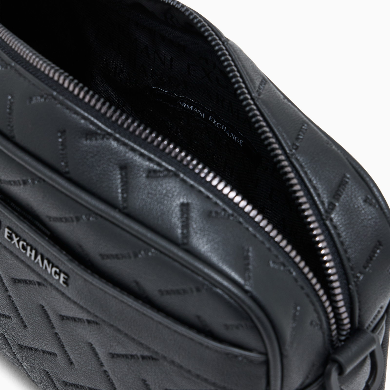 Мъжка клъч чанта Armani Exchange Men Bag XM002600 AF22652 Inside View