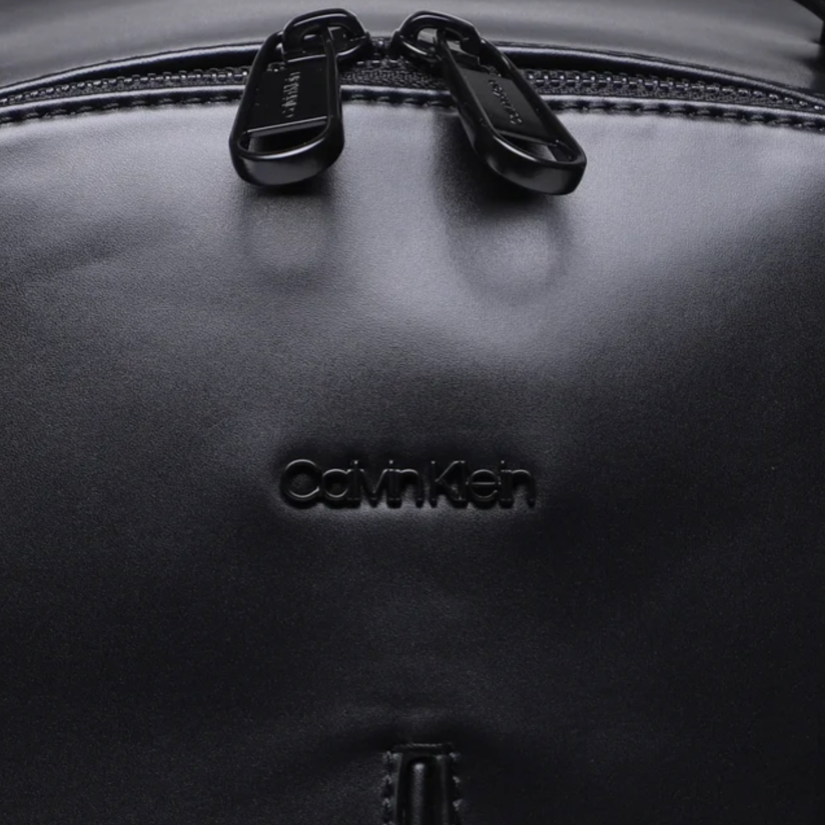 Мъжка раница Men’s rucksack Calvin Klein
K50K510253 Black logo view