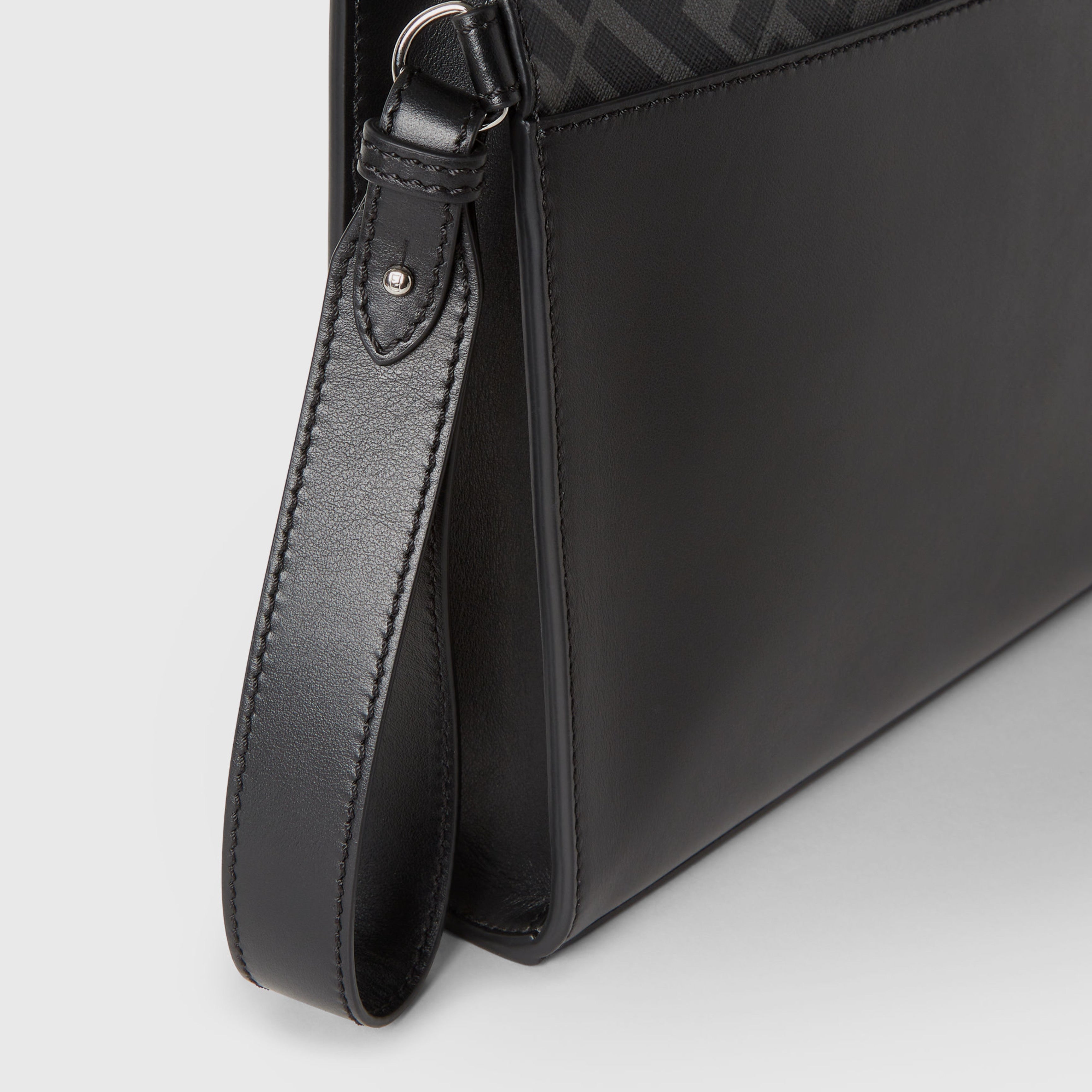 Мъжка клъч чанта Men’s FF Squared Clutch bag FENDI 7VA491AJF0F0GXN Black detail view