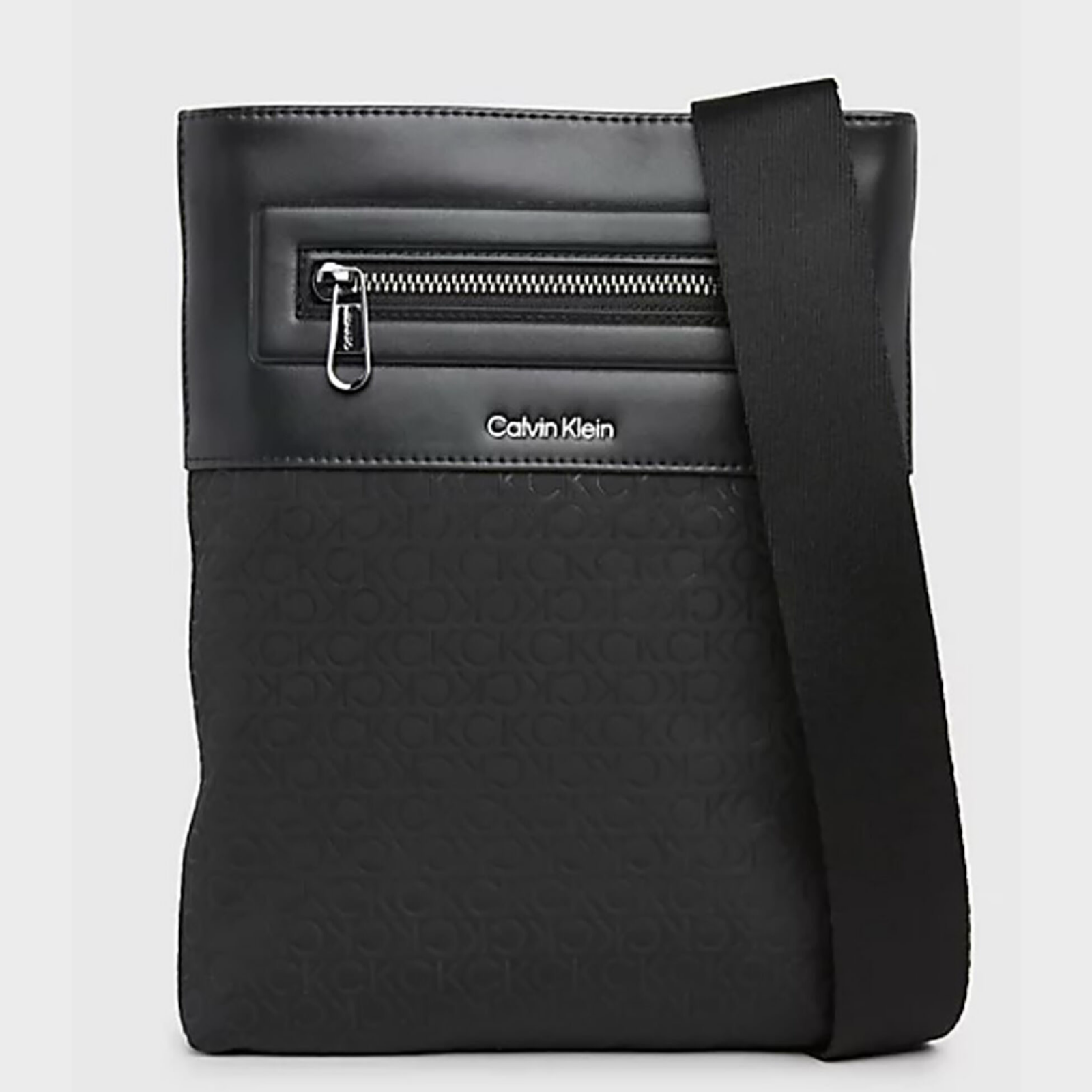 Мъжка чанта Men’s crossbody bag Calvin Klein K50K510823 Black front view