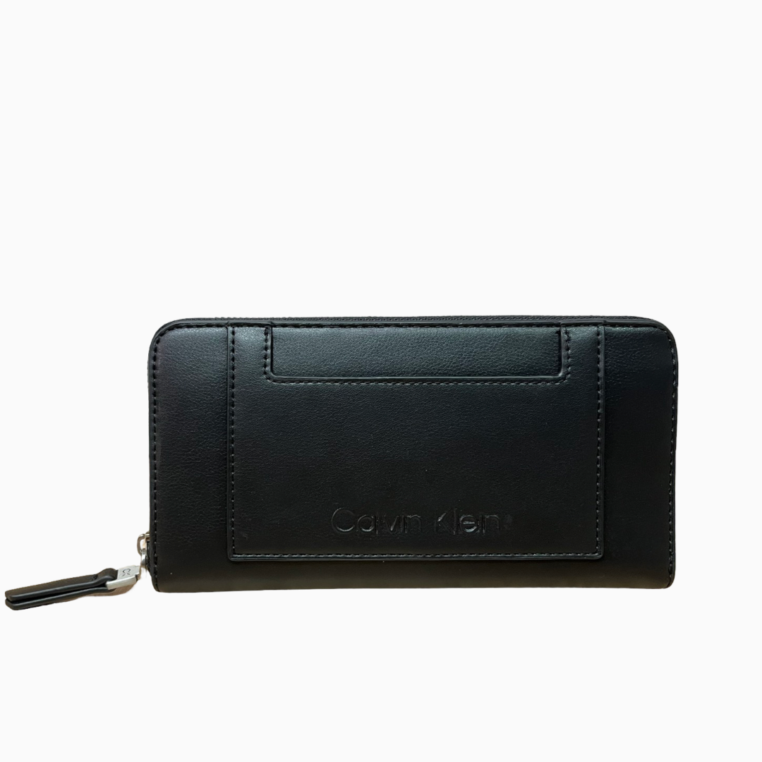 Дамско клъч портмоне в черно Women's clutch wallet Calvin Klein K60K611089 Black