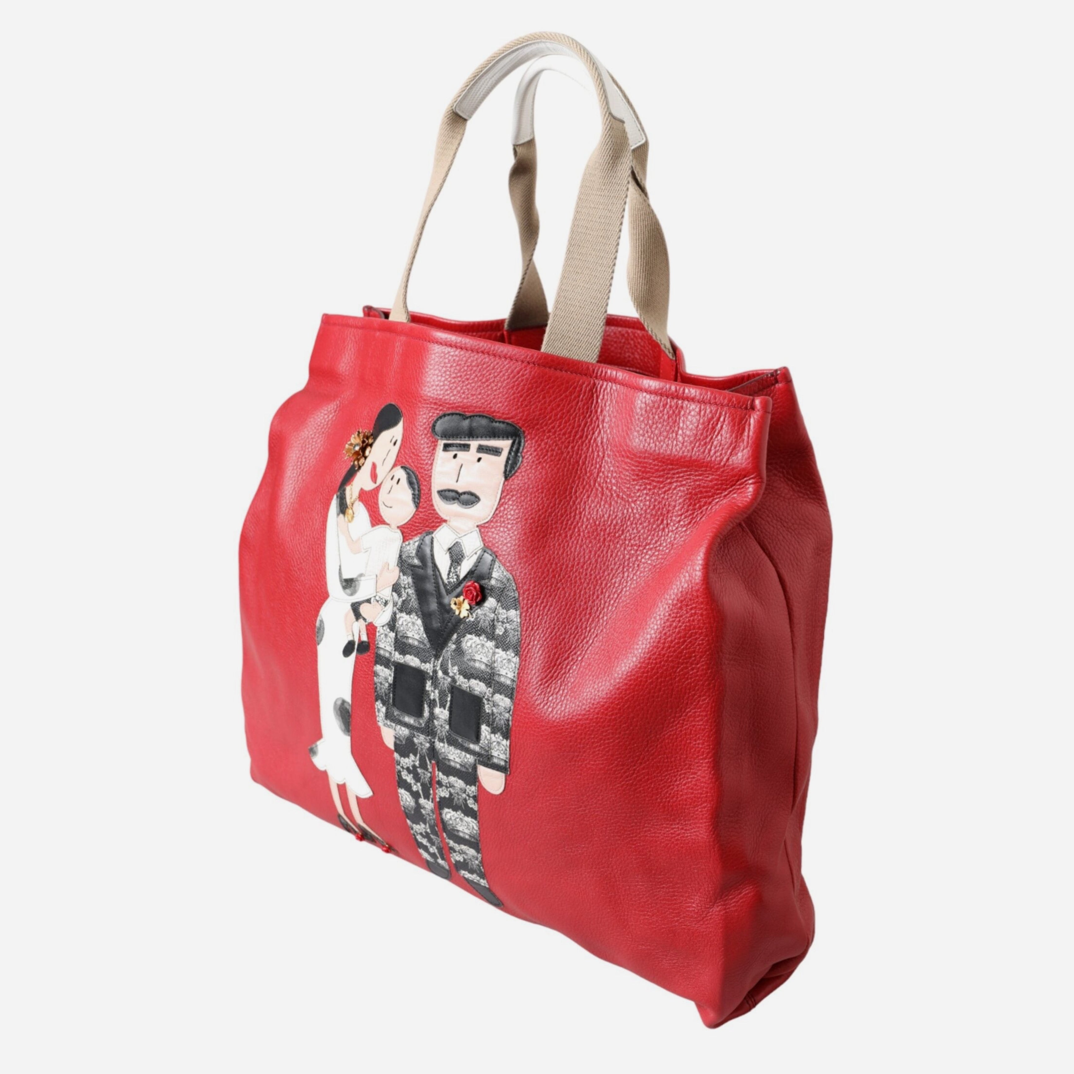 Дамска луксозна чанта от естествена кожа в червено Dolce & Gabbana Women’s Red Leather #DGFamily Patch Tote Bag