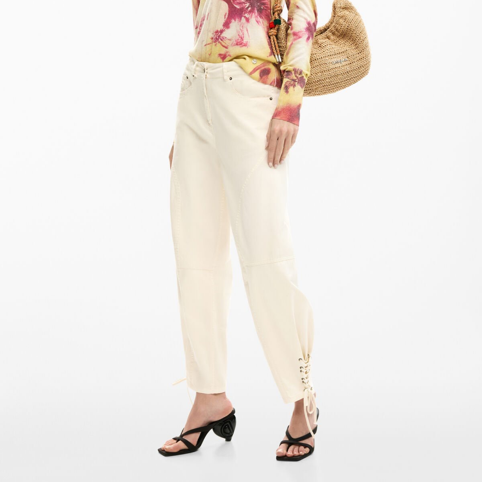 Дамски панталон Desigual Women Trousers 26SWPW24 9020 Front View
