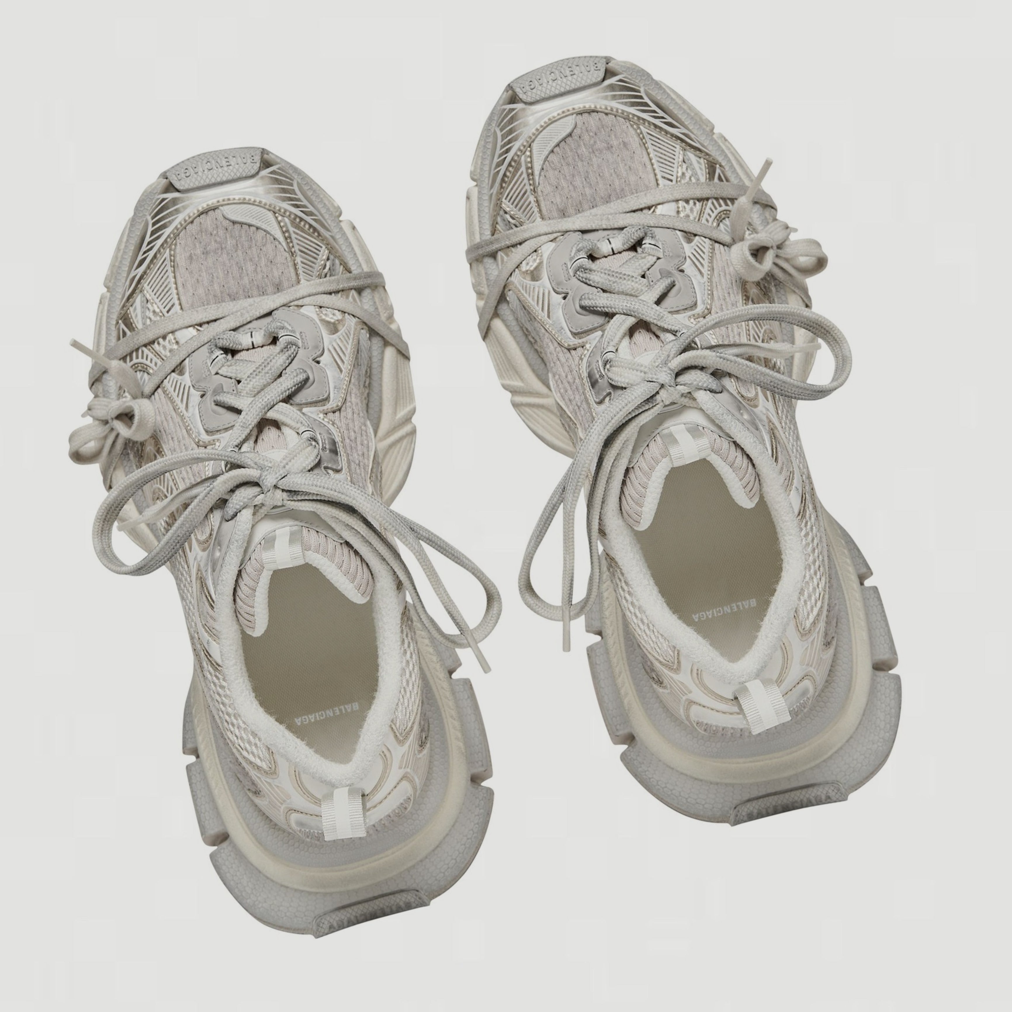 Дамски луксозни кецове Women’s sneakers Balenciaga 3XL 734731W3XL49191 in light beige top view