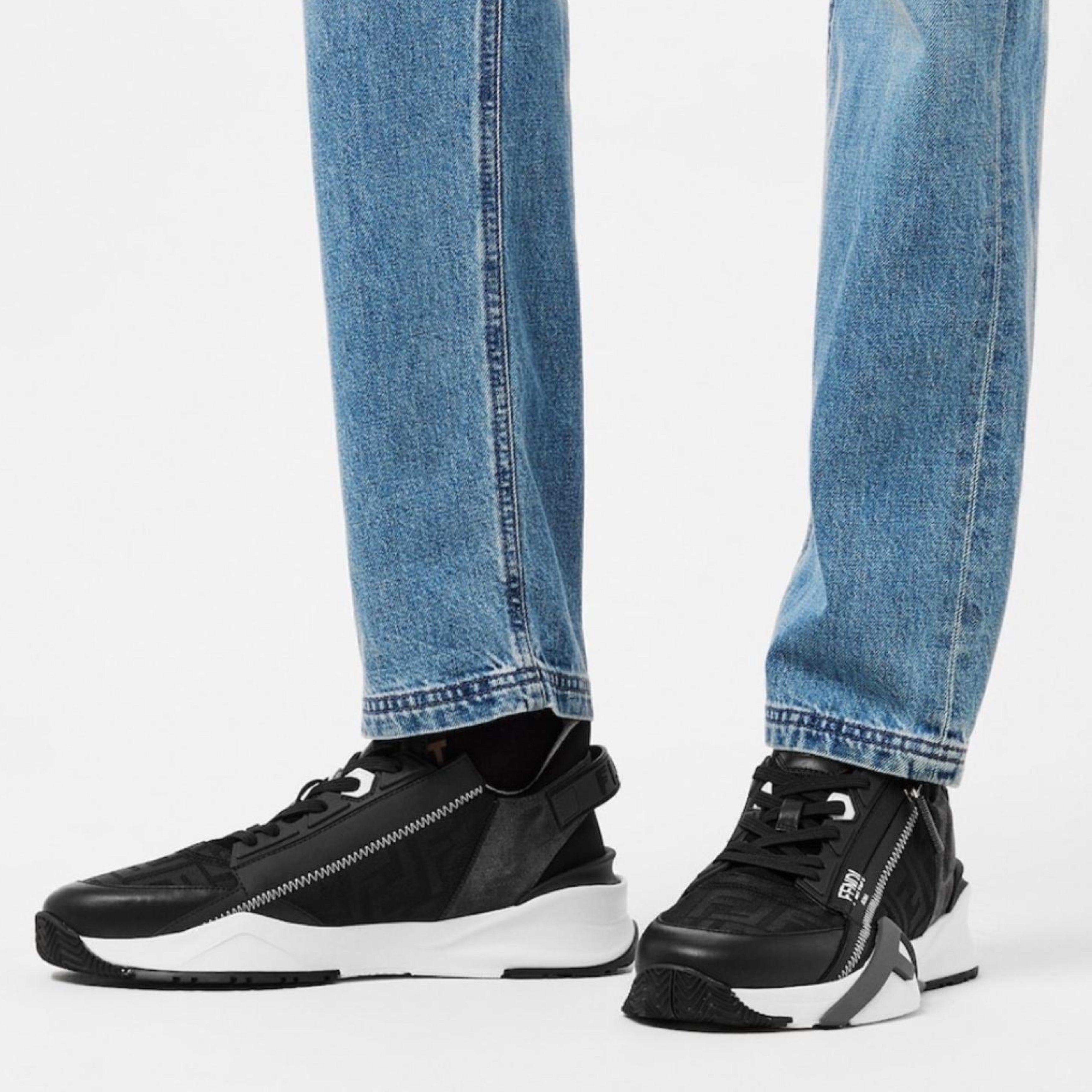 Мъжки маратонки Men’s sneakers FENDI Flow 7E1392AY9WF1EX4 lifestyle view
