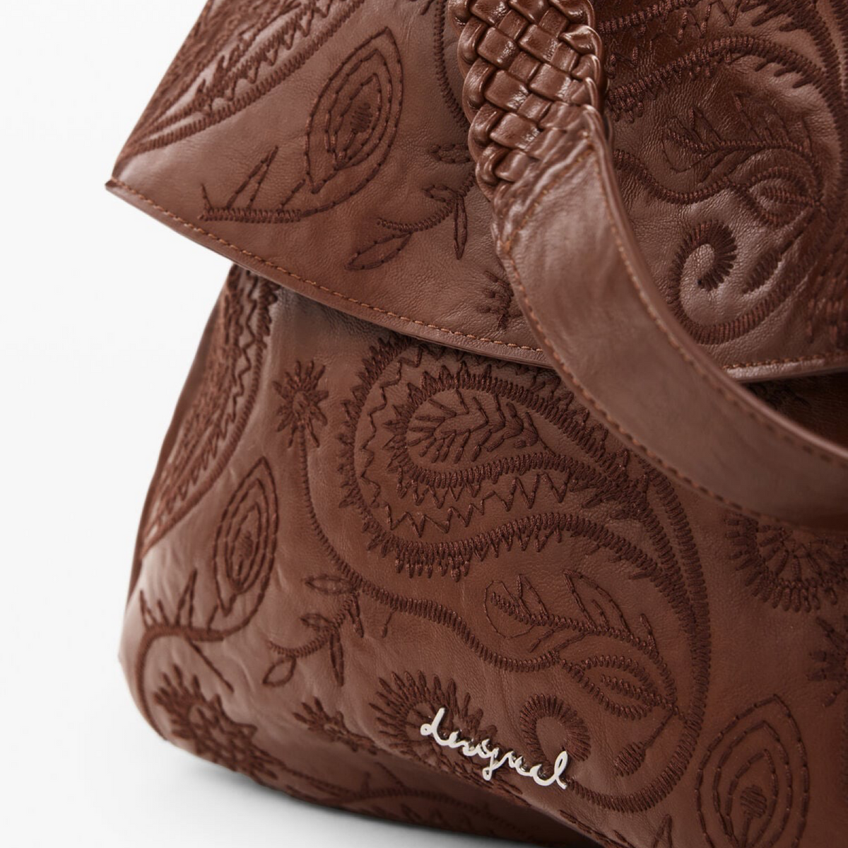 Дамска кафява раница Desigual Women Rucksack 26WAKP29 6011 Close-Up