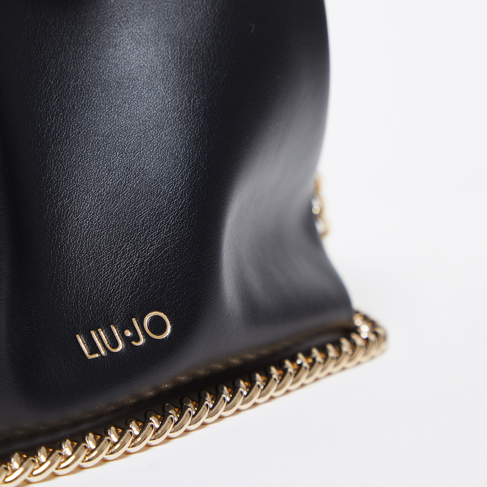 Дамска черна чанта Lui Jo Riccy Shoulder Bag AA6099 E0958 22222 Close-Up