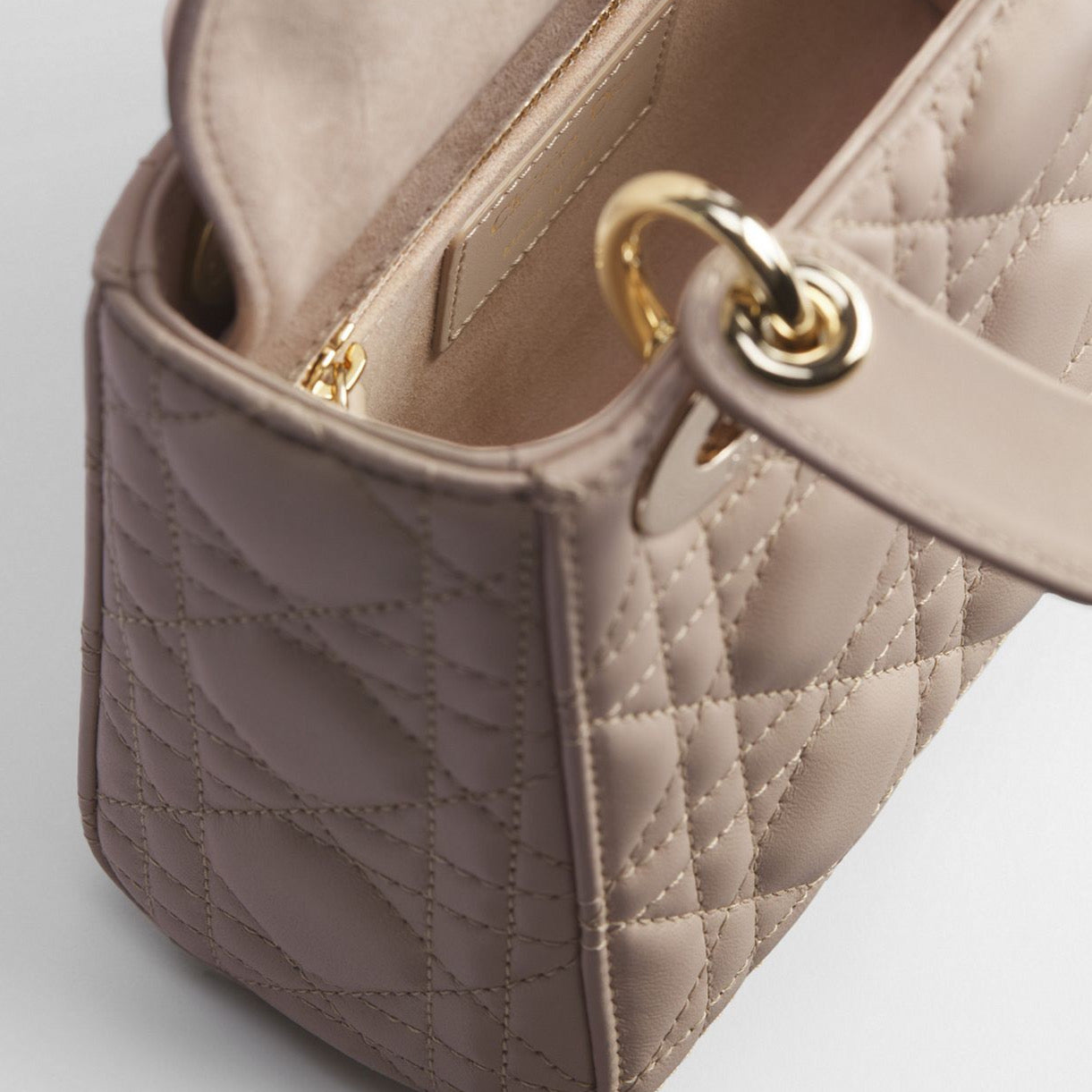 Дамска чанта Dior women’s hand bag M0505ONGE_M51U Inside view 