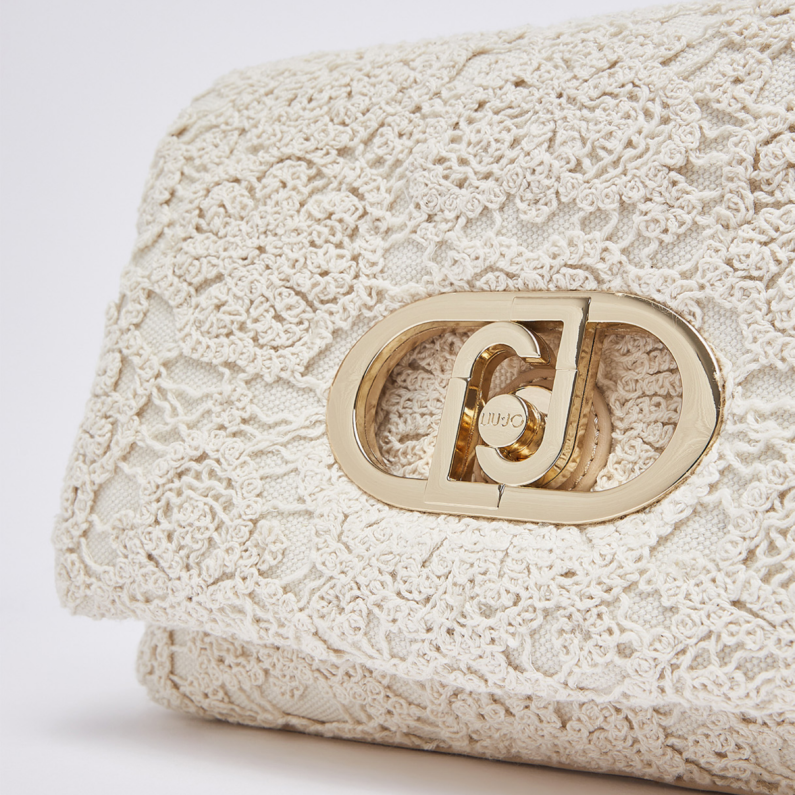 Дамска чанта Liu Jo LaPuffy Shoulder Bag AA6148 J3865 X0459 Close-Up